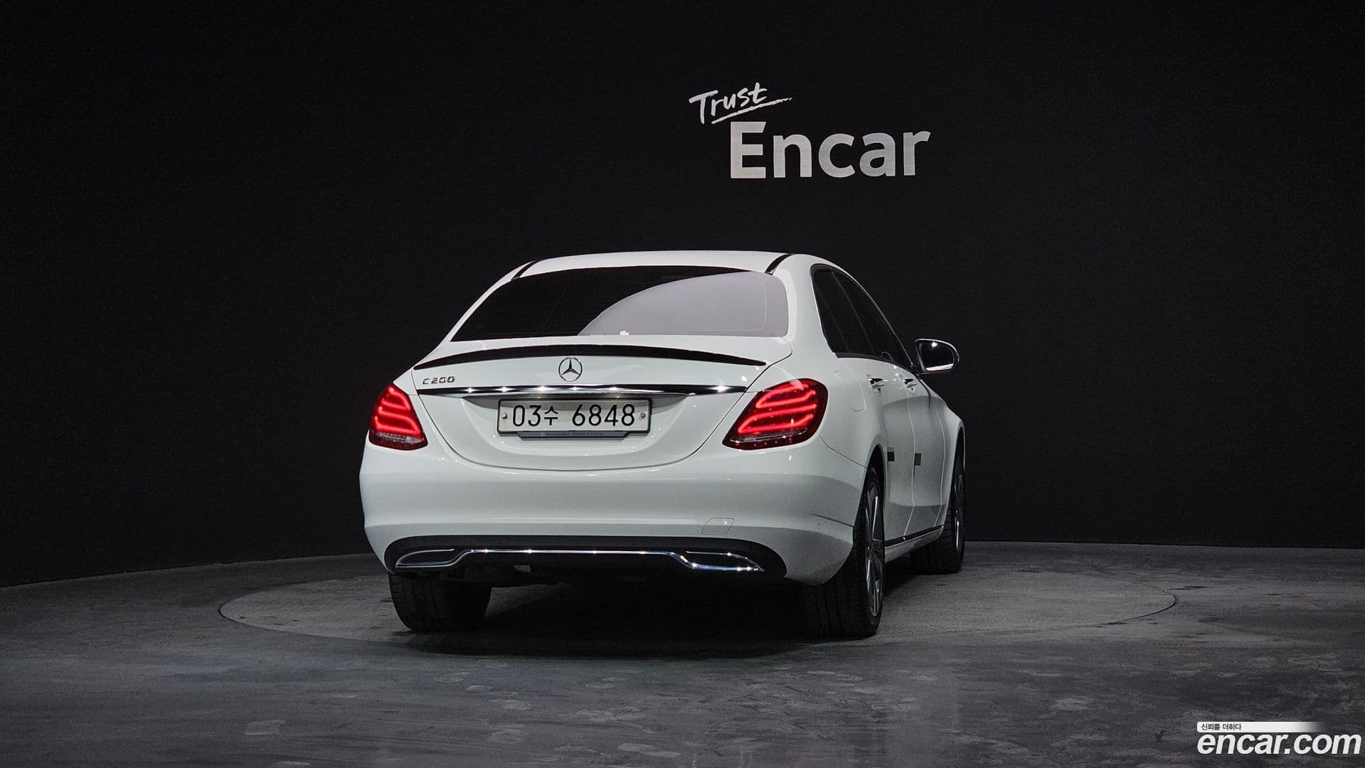 Main__Slider__Photo:C-Class Mercedes-Benz 2018.0-3