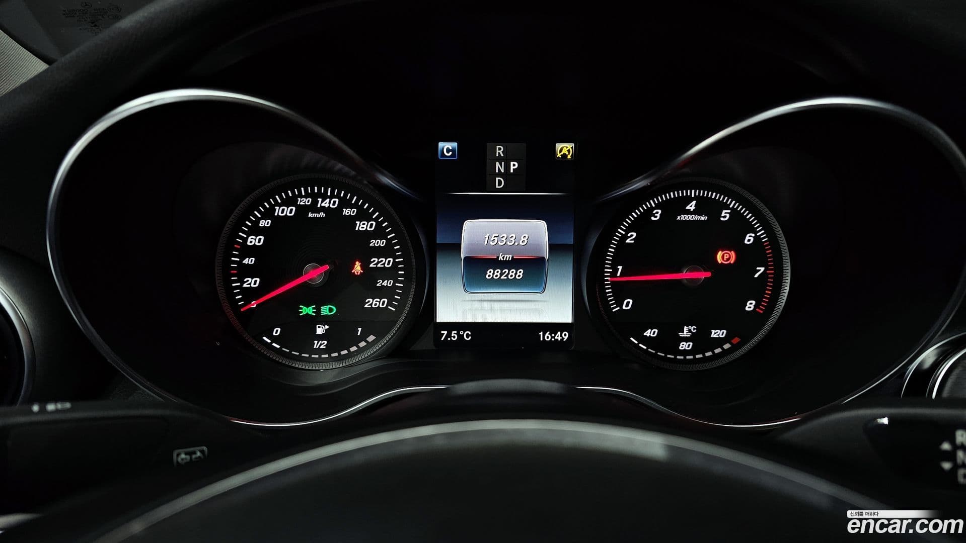 Main__Slider__Photo:C-Class Mercedes-Benz 2018.0-7