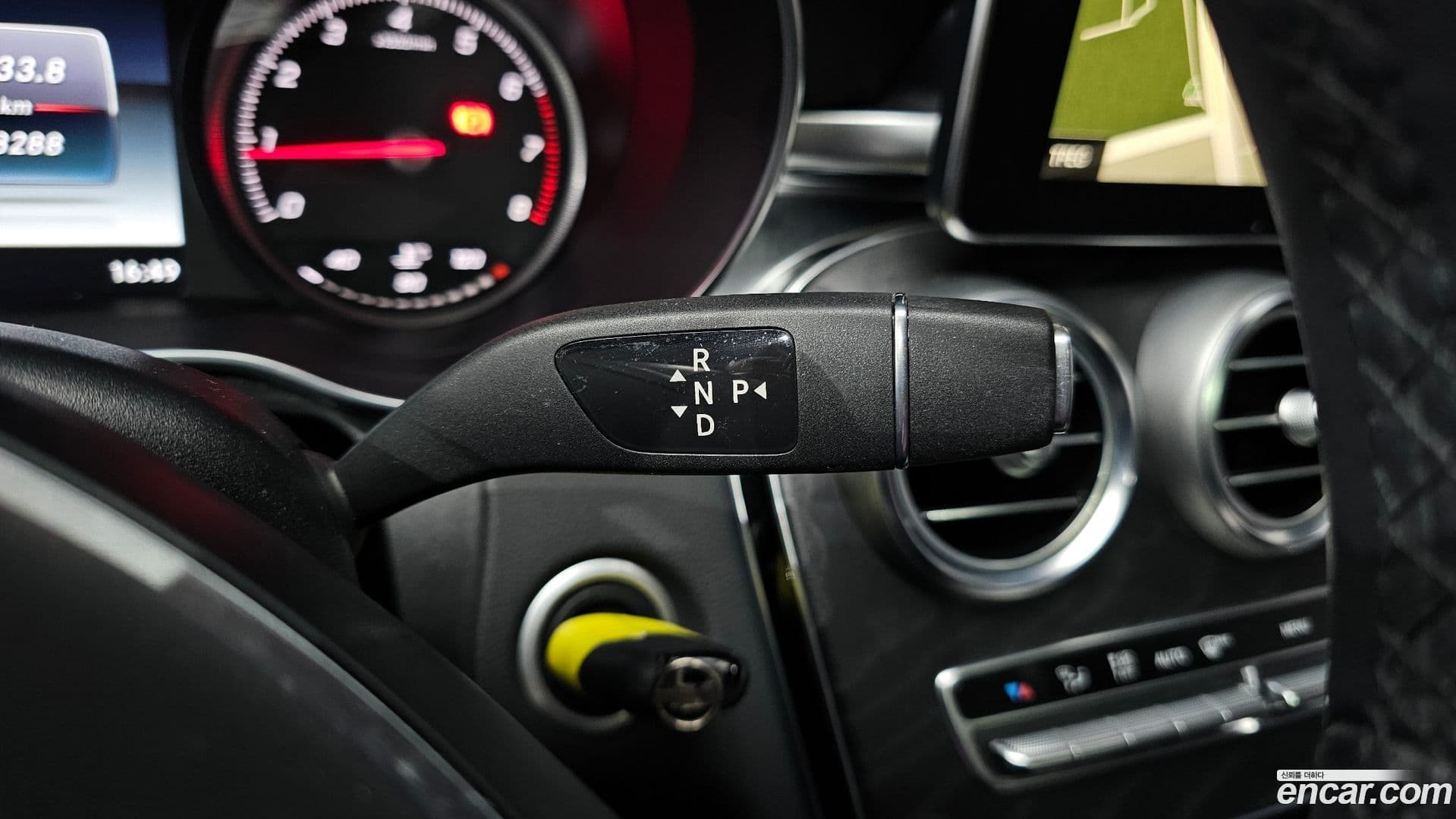 Main__Slider__Photo:C-Class Mercedes-Benz 2018.0-8