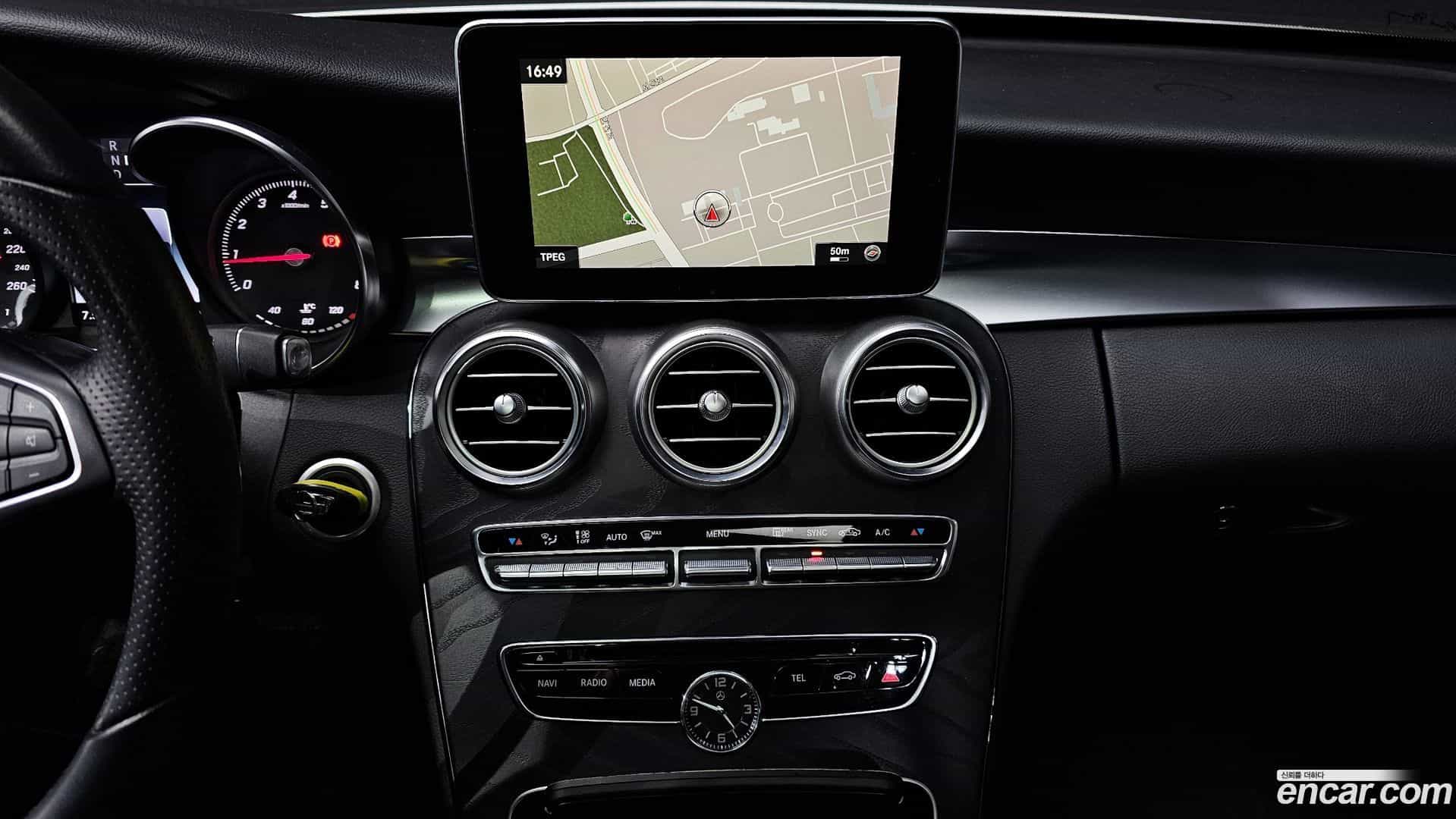 C-Class Mercedes-Benz 2018.0-OPTION-018