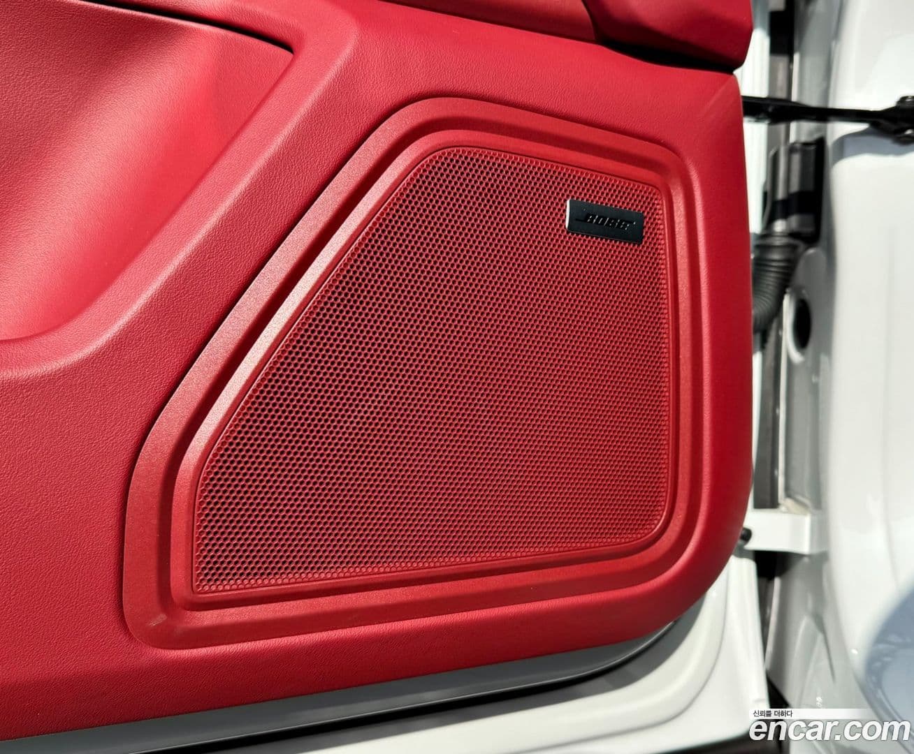 Main__Slider__Photo:Macan Porsche 2023.2-18