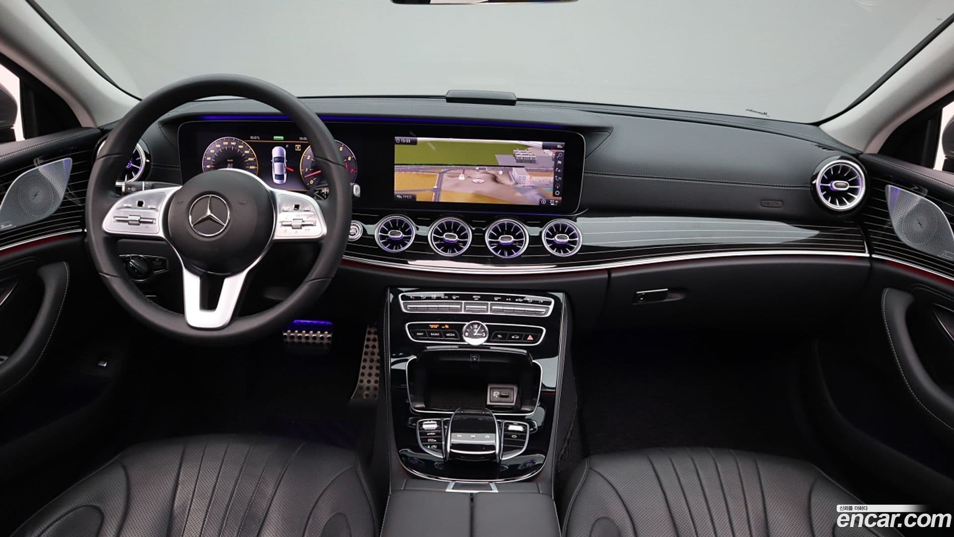 Main__Slider__Photo:CLS-Class Mercedes-Benz 2019.9-5