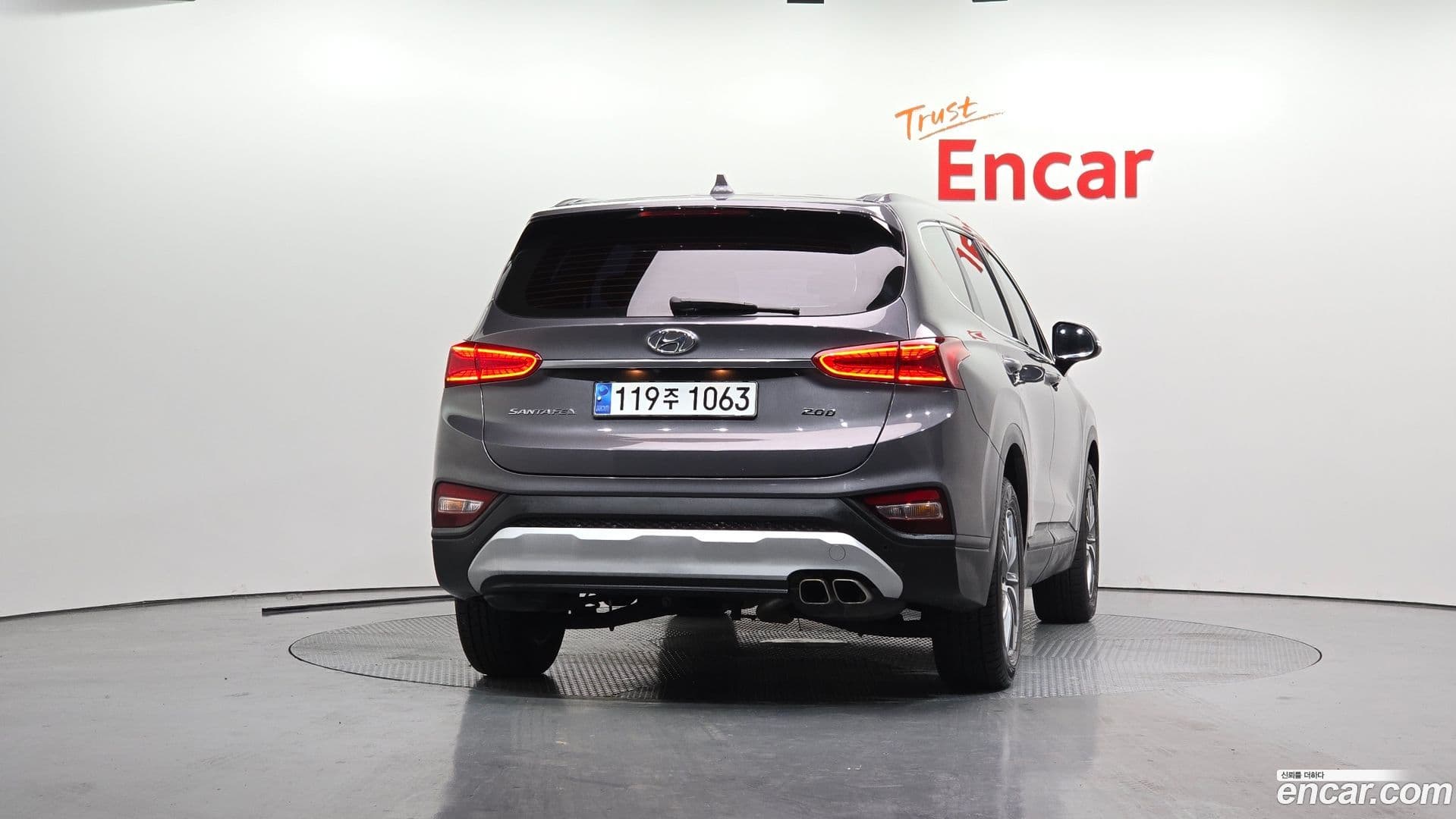 Main__Slider__Photo:Santafe Hyundai 2019.3-3