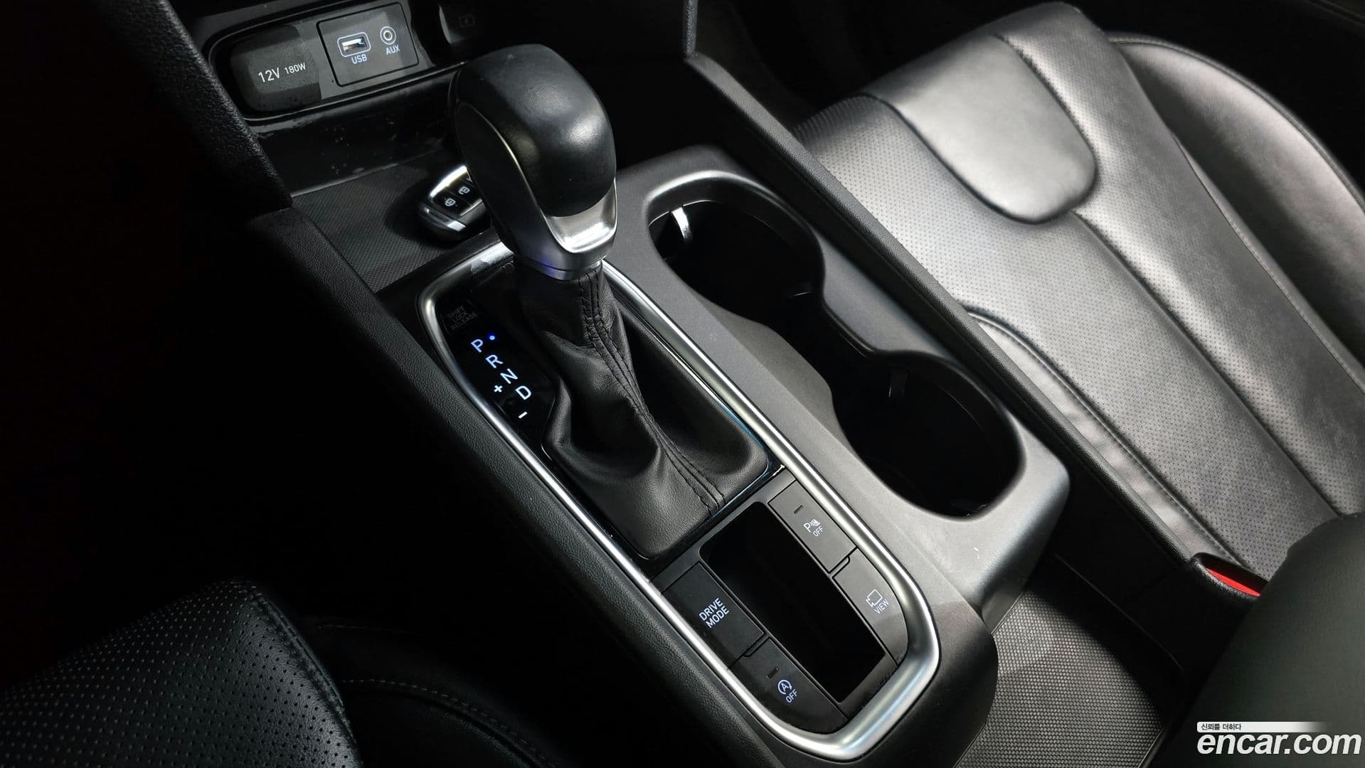 Main__Slider__Photo:Santafe Hyundai 2019.3-8