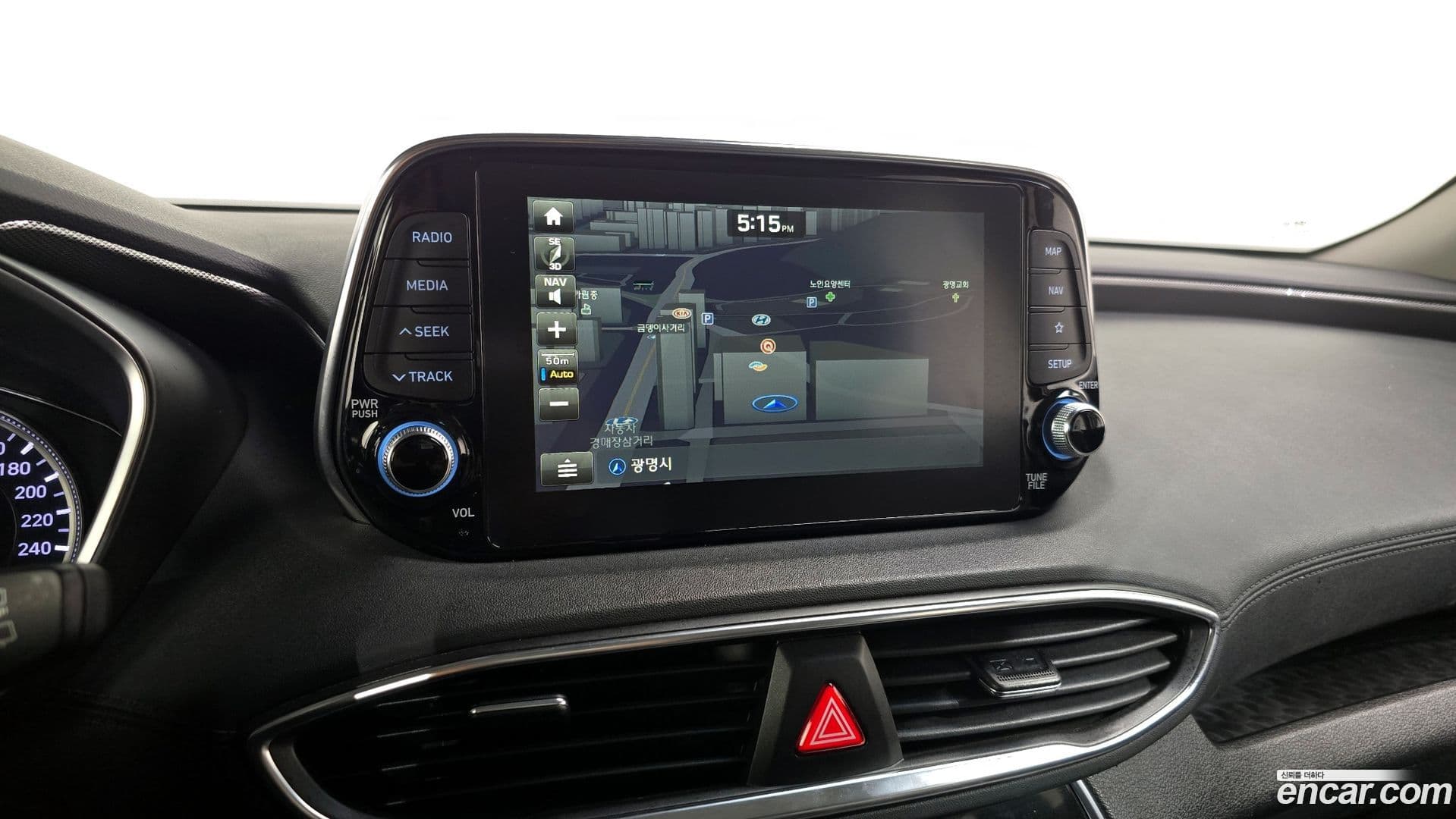 Main__Slider__Photo:Santafe Hyundai 2019.3-13