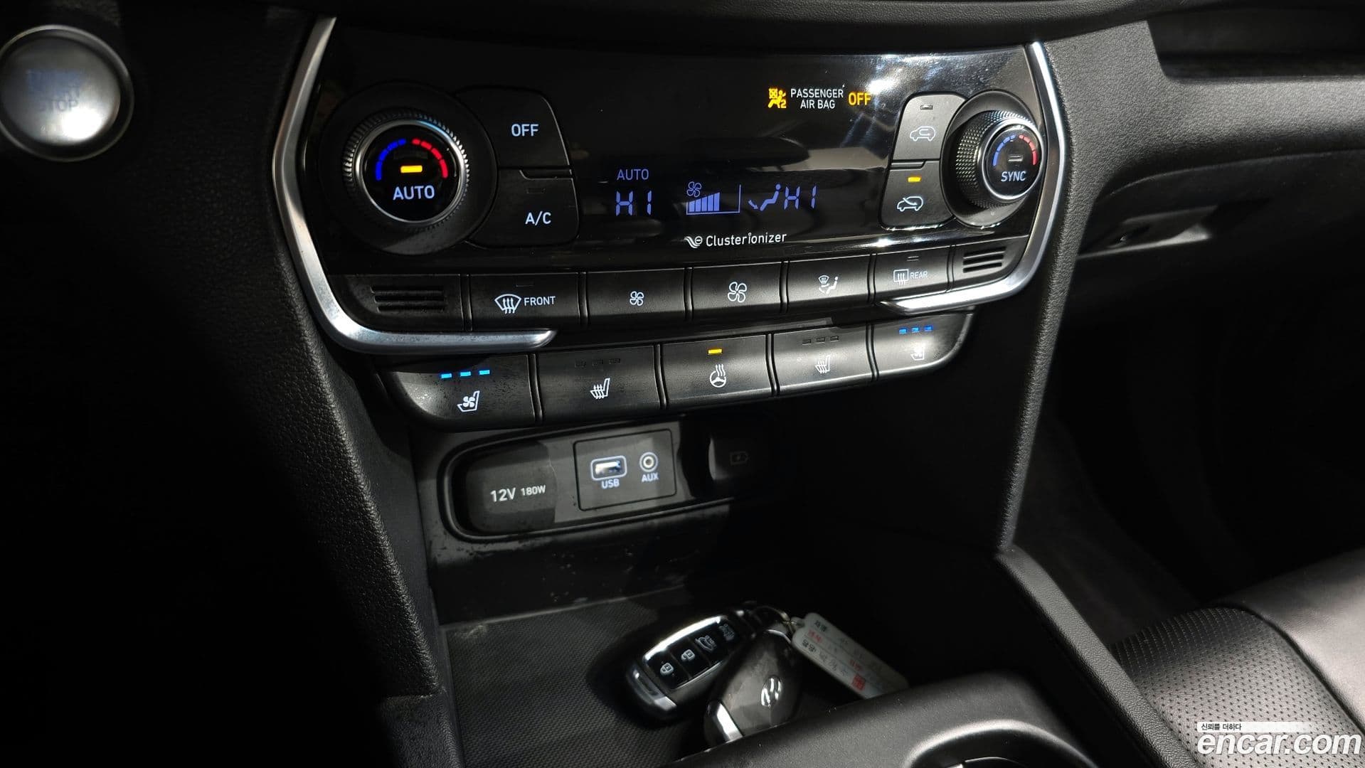 Main__Slider__Photo:Santafe Hyundai 2019.3-15