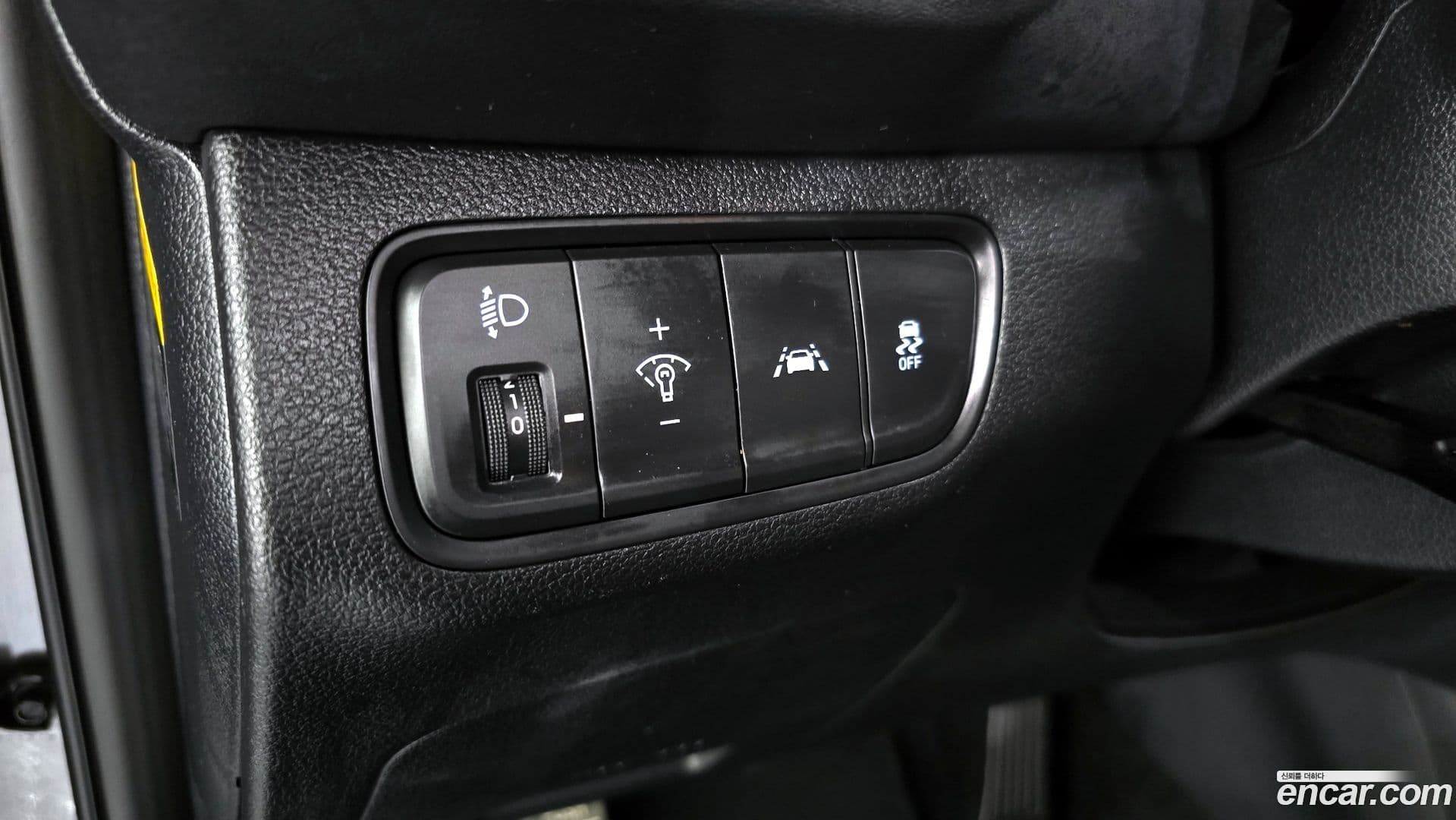 Main__Slider__Photo:Santafe Hyundai 2019.3-16