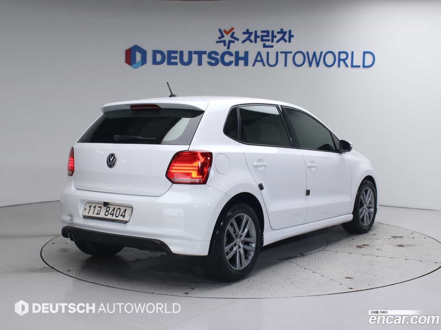 Polo Volkswagen 2015.5-OUTER-002