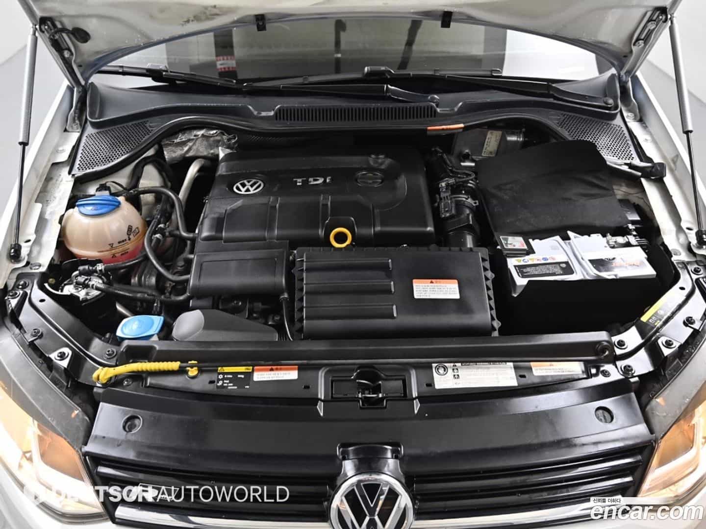 Polo Volkswagen 2015.5-INNER-006
