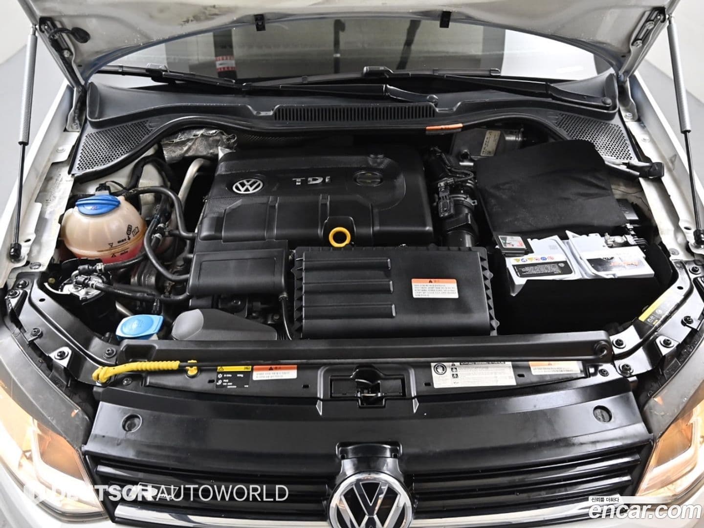 Main__Slider__Photo:Polo Volkswagen 2015.5-5