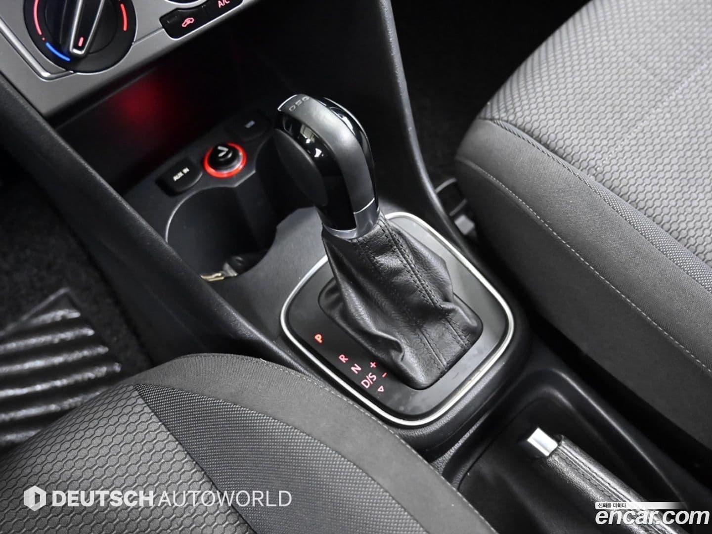 Main__Slider__Photo:Polo Volkswagen 2015.5-8