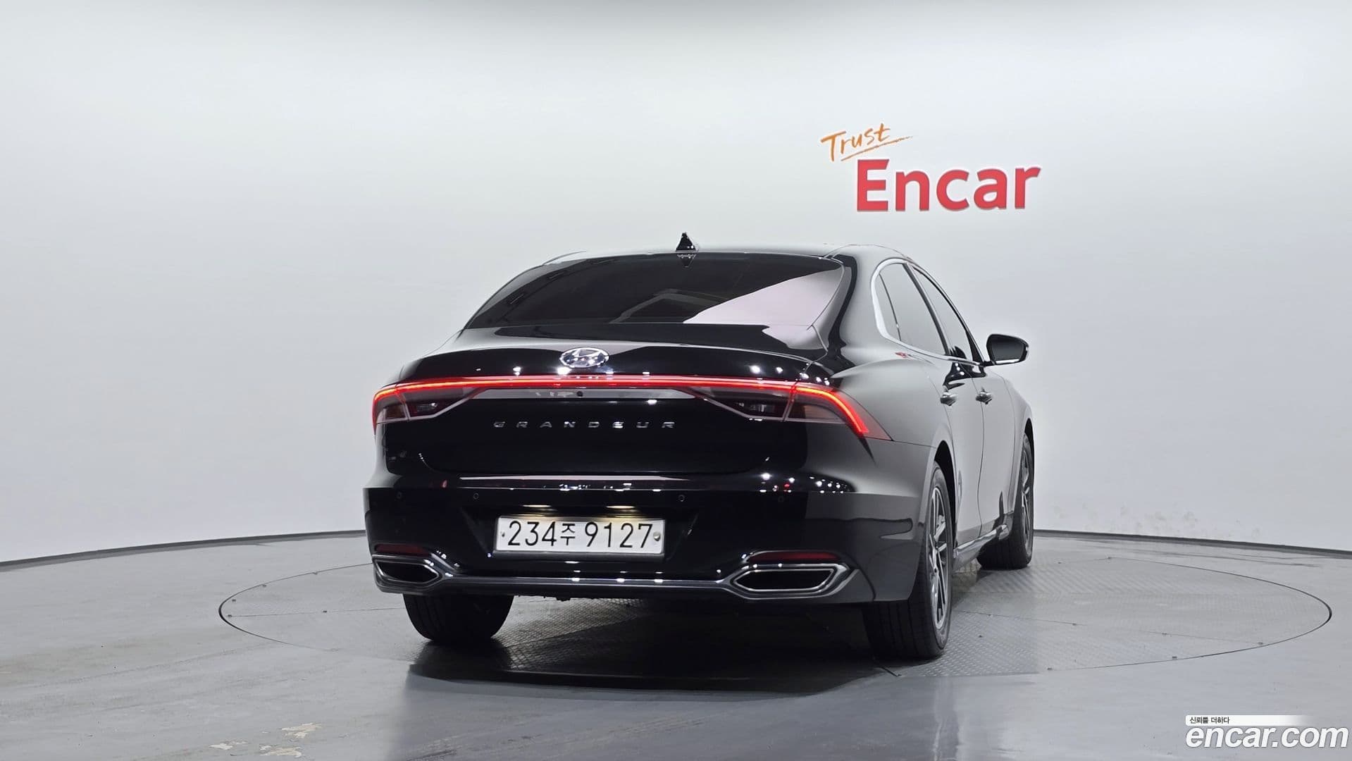 Main__Slider__Photo:Grandeur Hyundai 2020.4-3