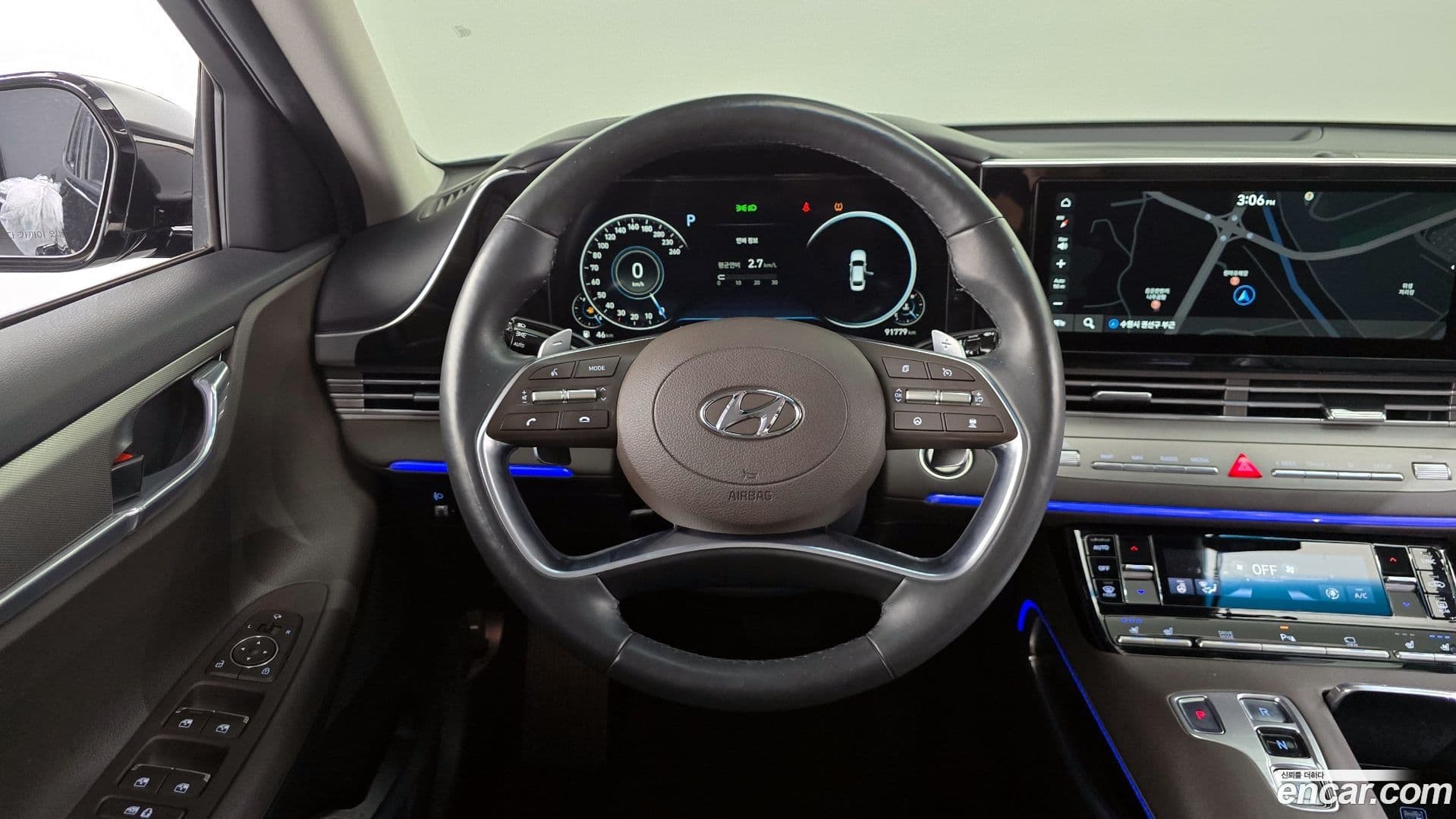 Main__Slider__Photo:Grandeur Hyundai 2020.4-12