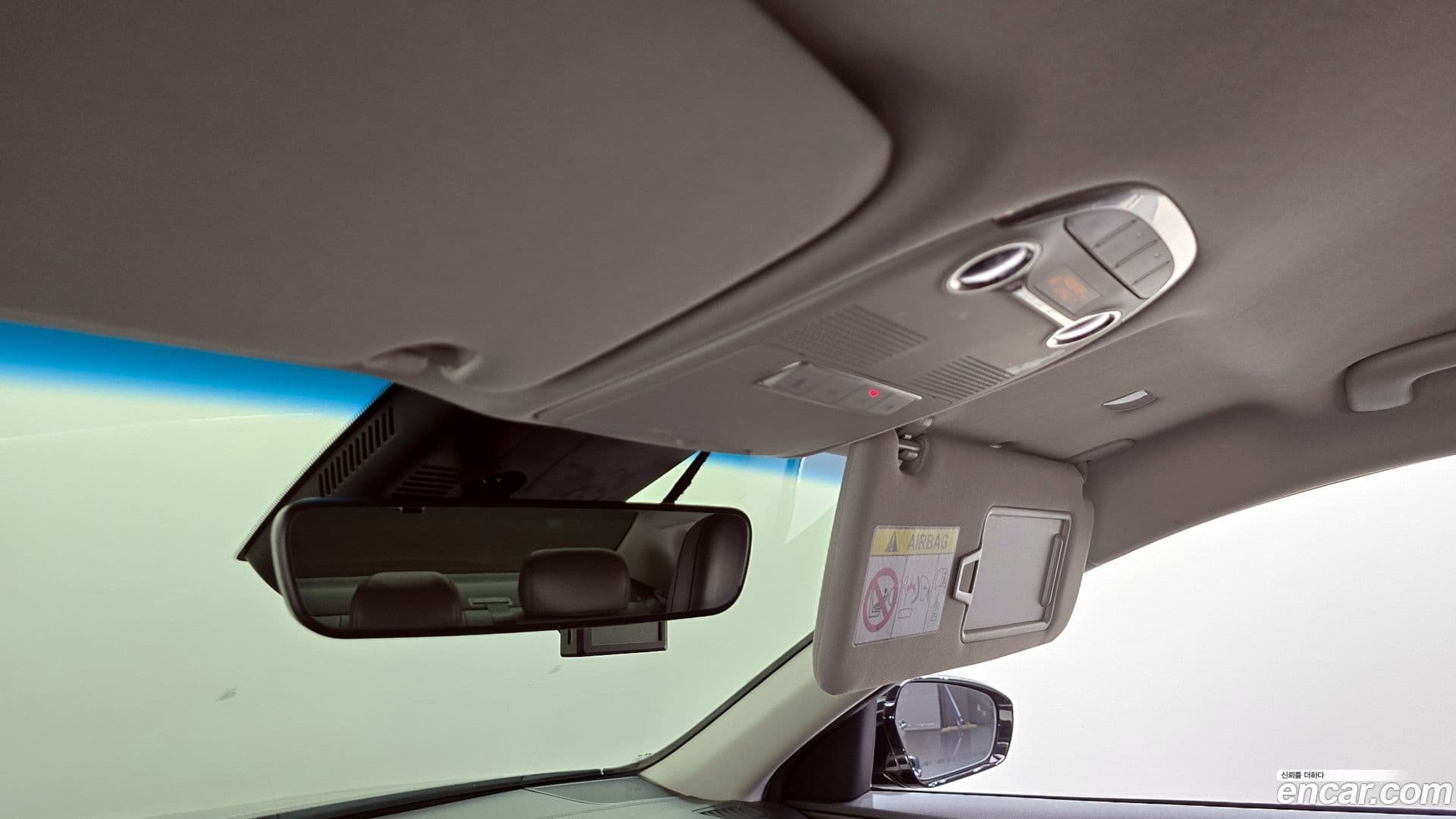 Main__Slider__Photo:Grandeur Hyundai 2020.4-17