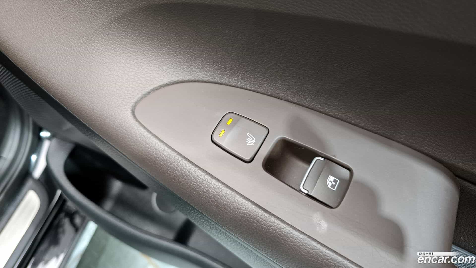 Grandeur Hyundai 2020.4-OPTION-023