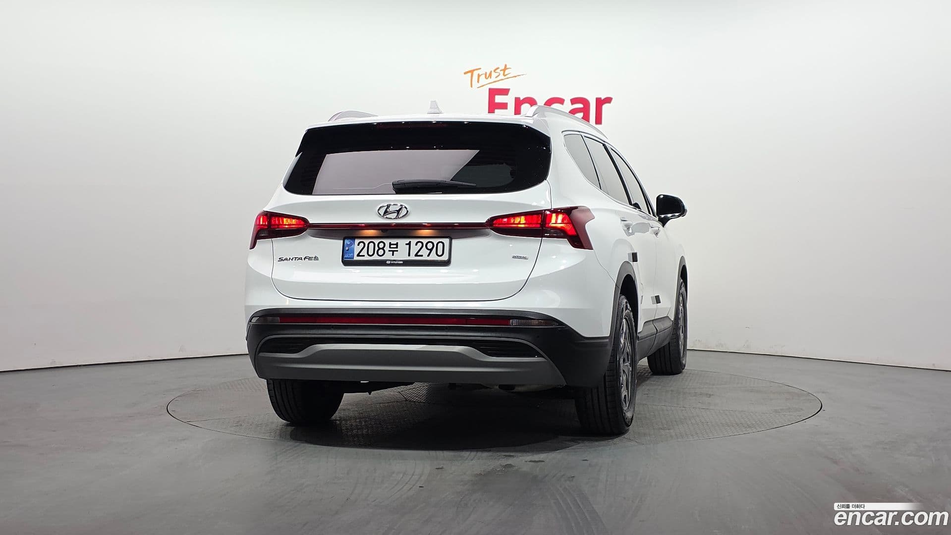 Main__Slider__Photo:Santafe Hyundai 2021.8-3