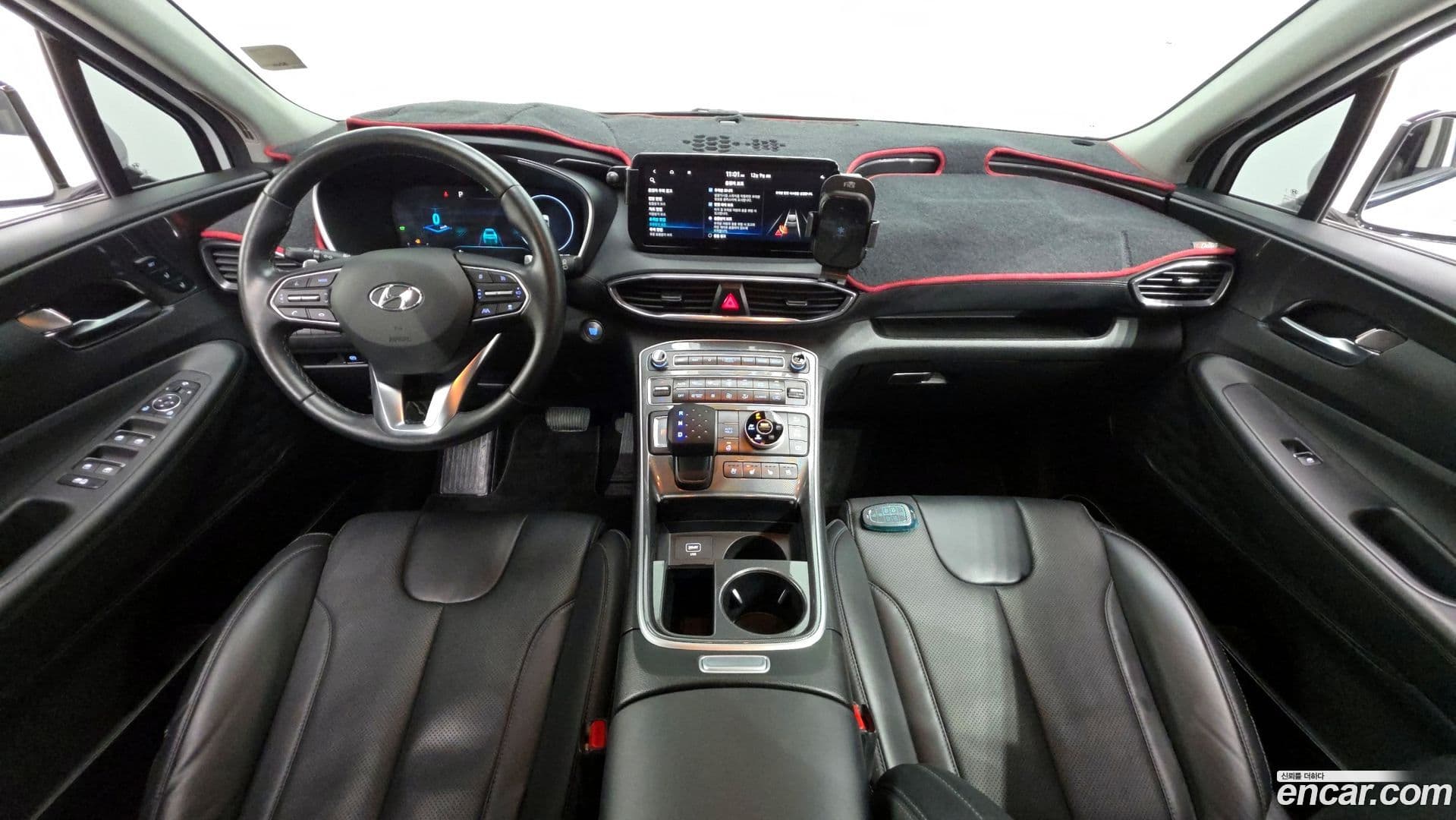 Main__Slider__Photo:Santafe Hyundai 2021.8-6