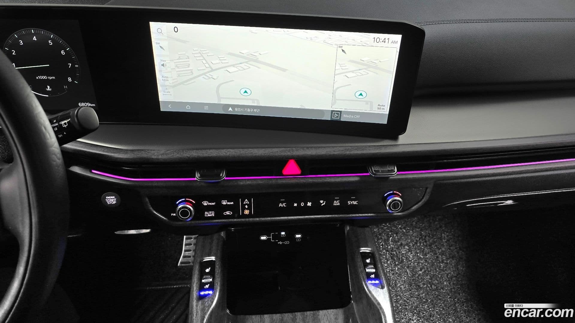 Main__Slider__Photo:Sorento Kia 2024.4-13