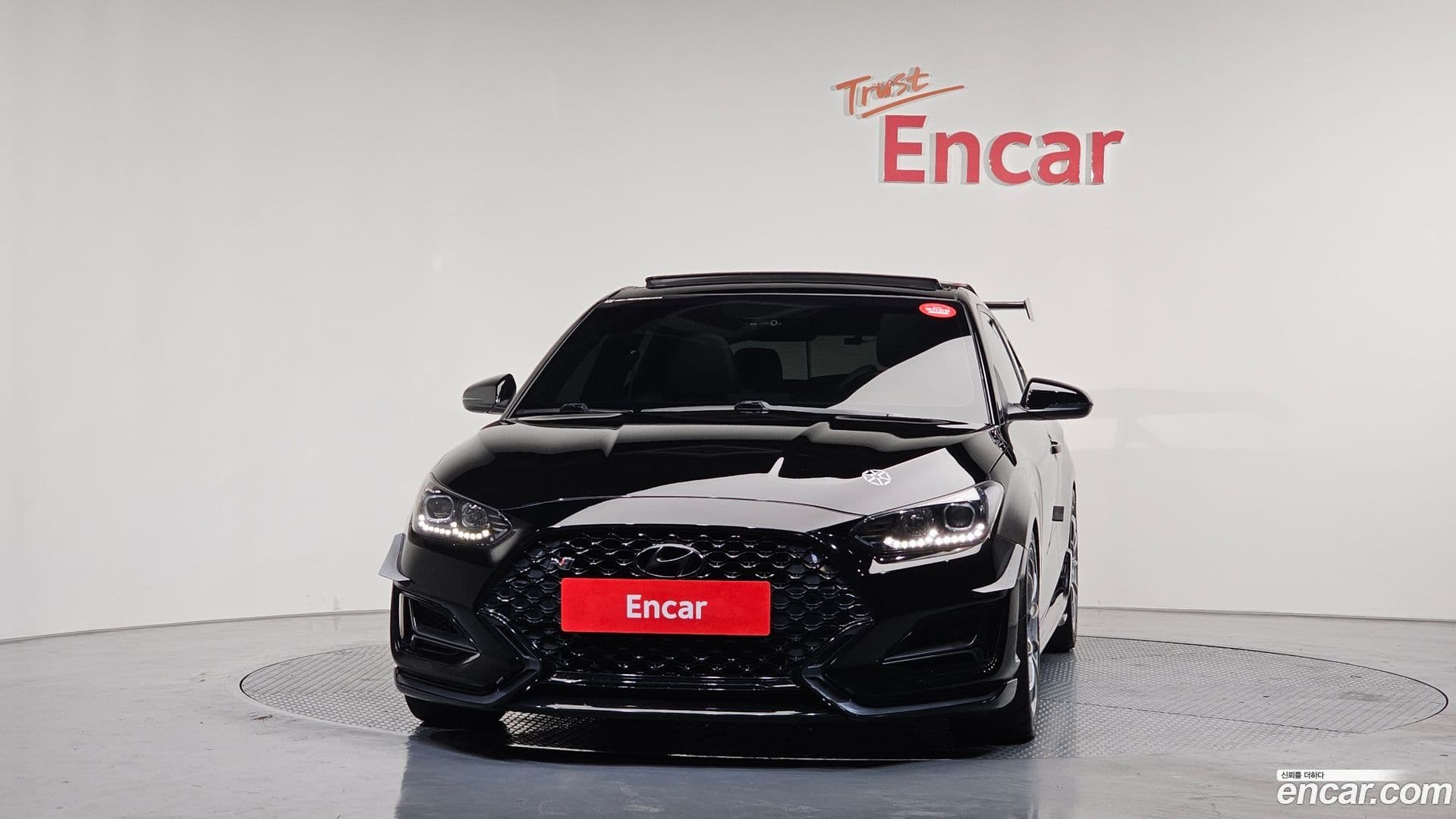 Main__Slider__Photo:Veloster Hyundai 2018.8-2