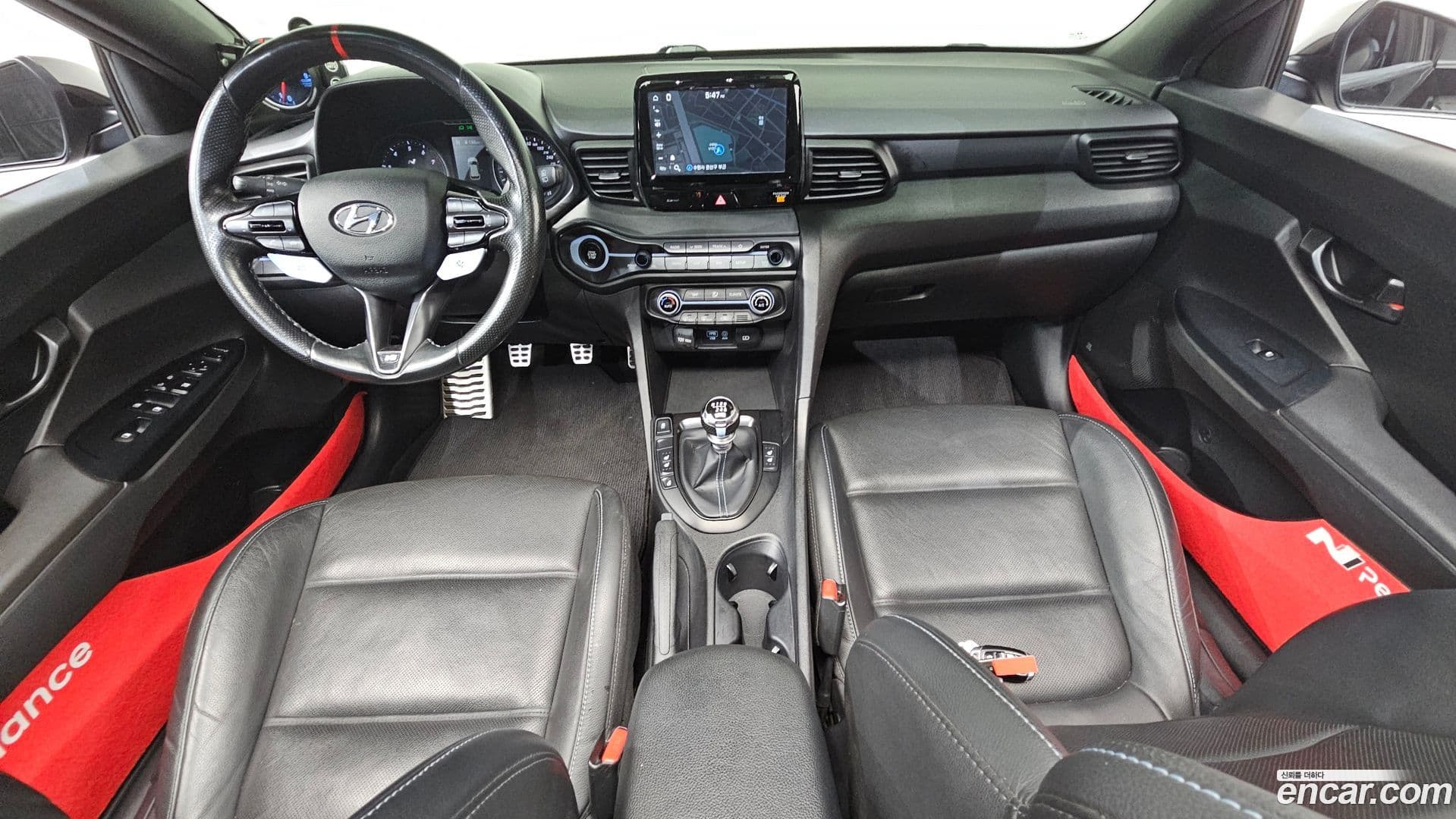 Main__Slider__Photo:Veloster Hyundai 2018.8-6