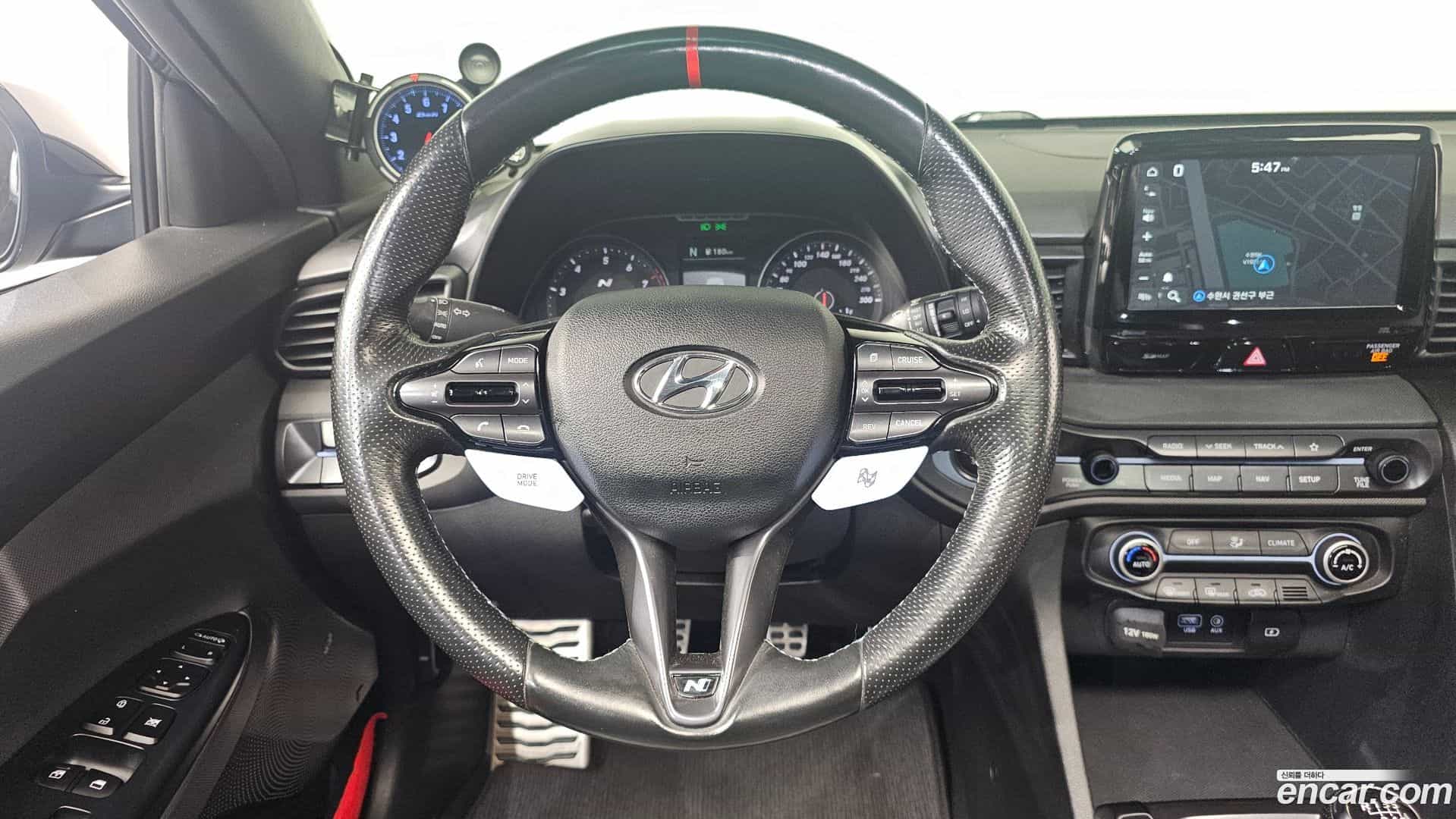 Veloster Hyundai 2018.8-OPTION-017