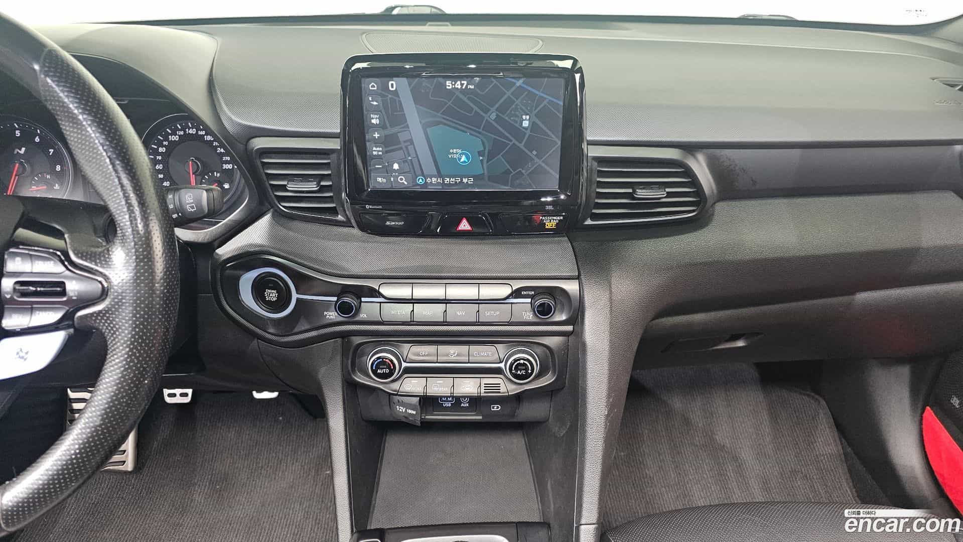 Veloster Hyundai 2018.8-OPTION-018