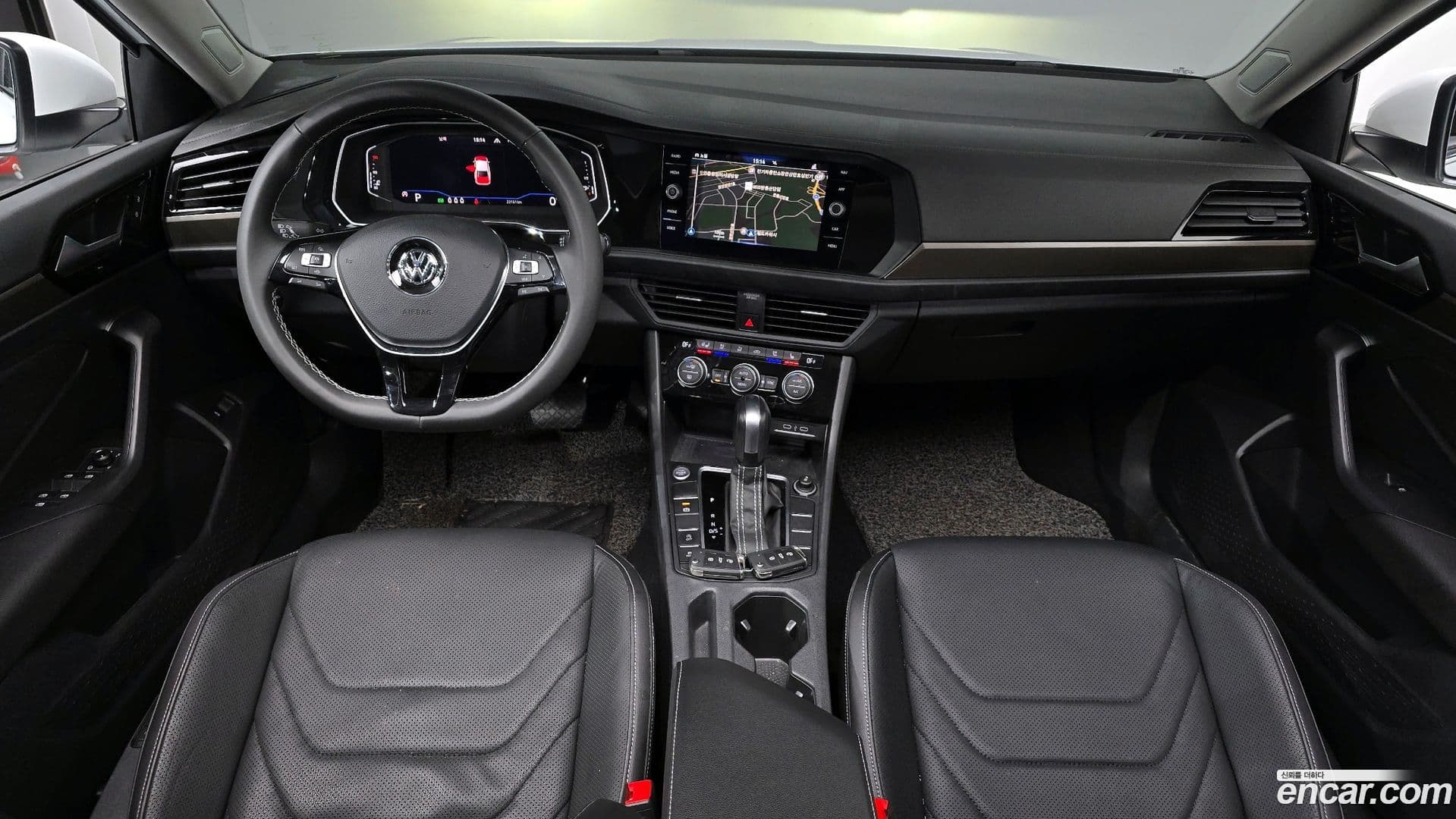 Main__Slider__Photo:Jetta Volkswagen 2021.11-6