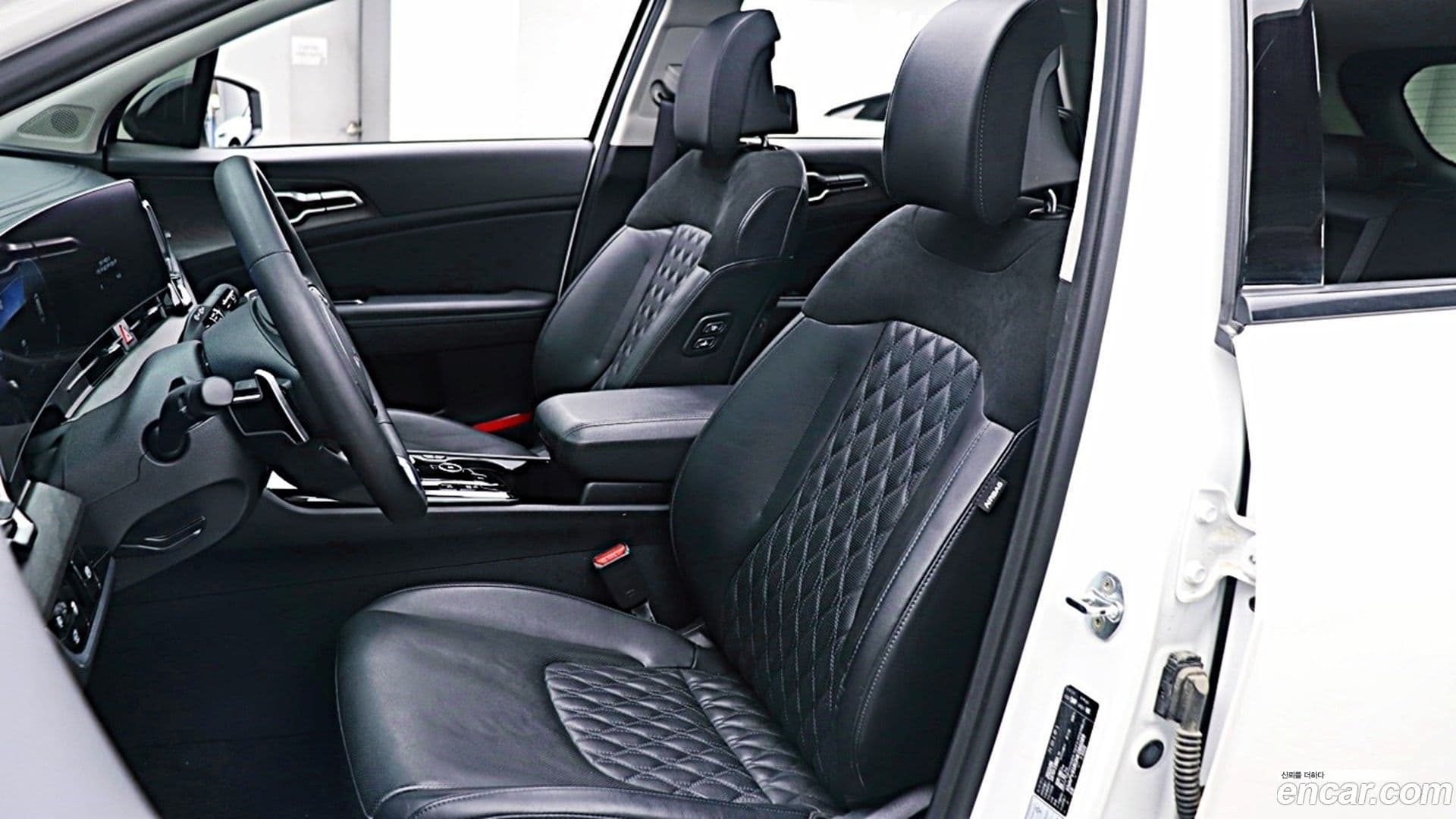 Main__Slider__Photo:Sportage Kia 2022.5-9