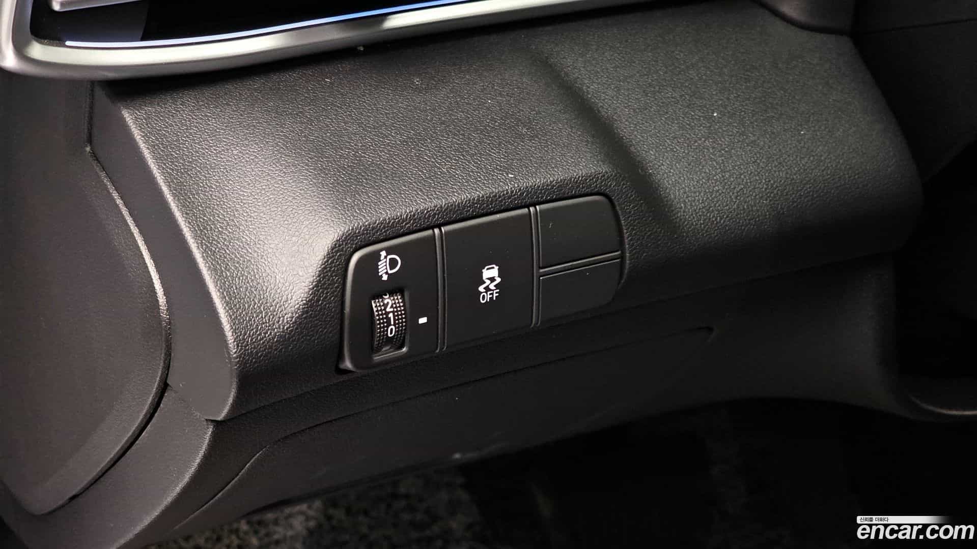 AVANTE Hyundai 2024.4-OPTION-021