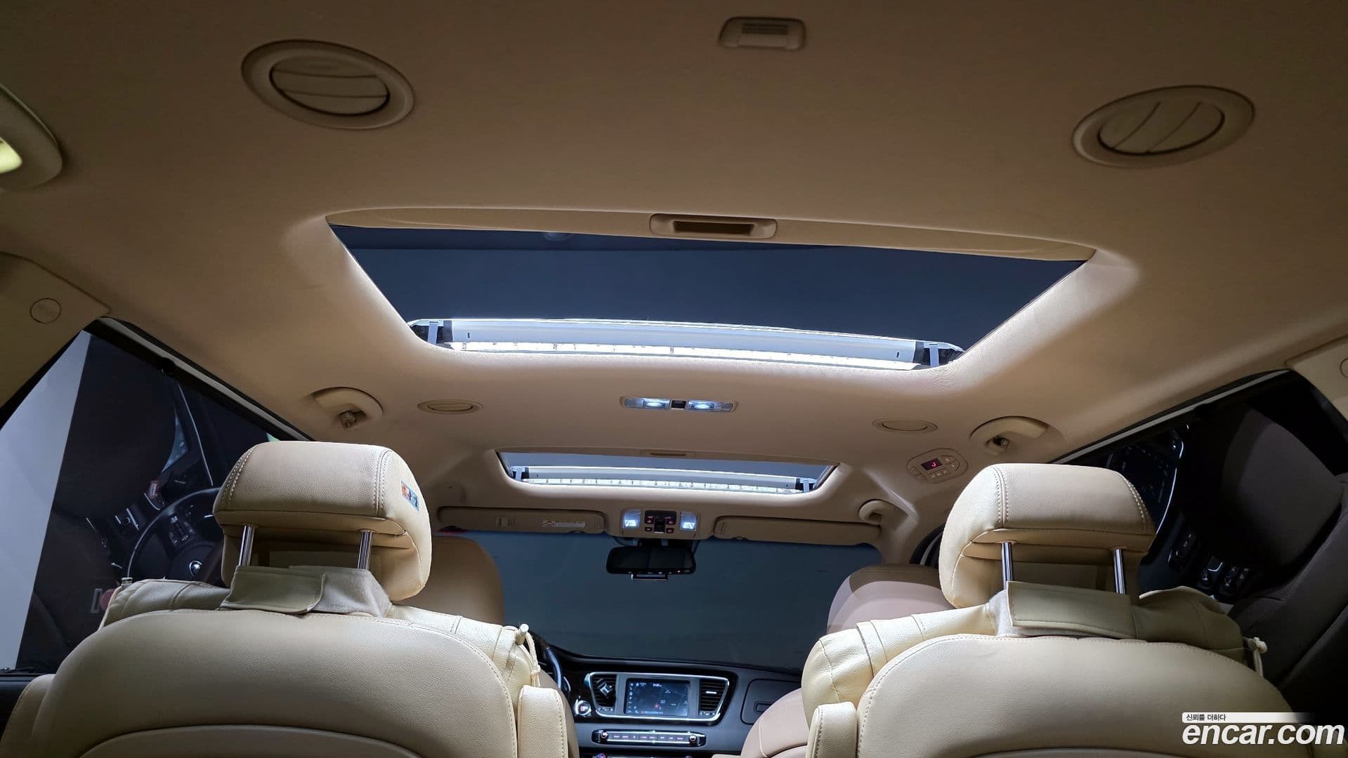 Main__Slider__Photo:Canival Kia 2019.5-18