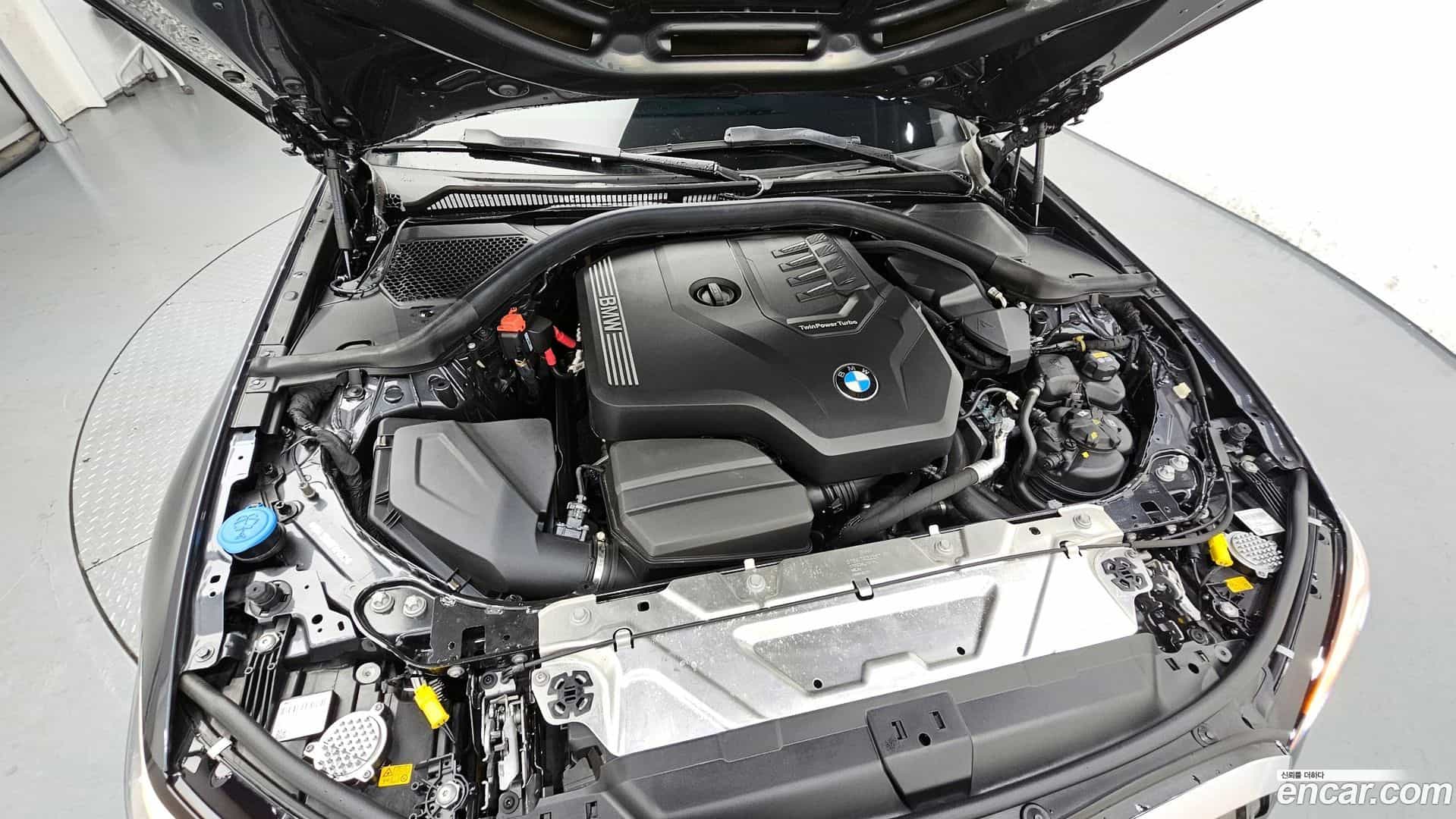 3-Series BMW 2022.5-INNER-006