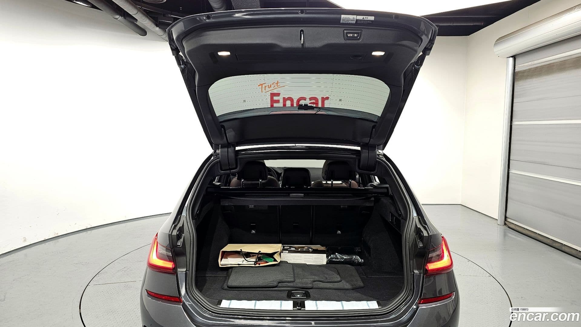 Main__Slider__Photo:3-Series BMW 2022.5-19