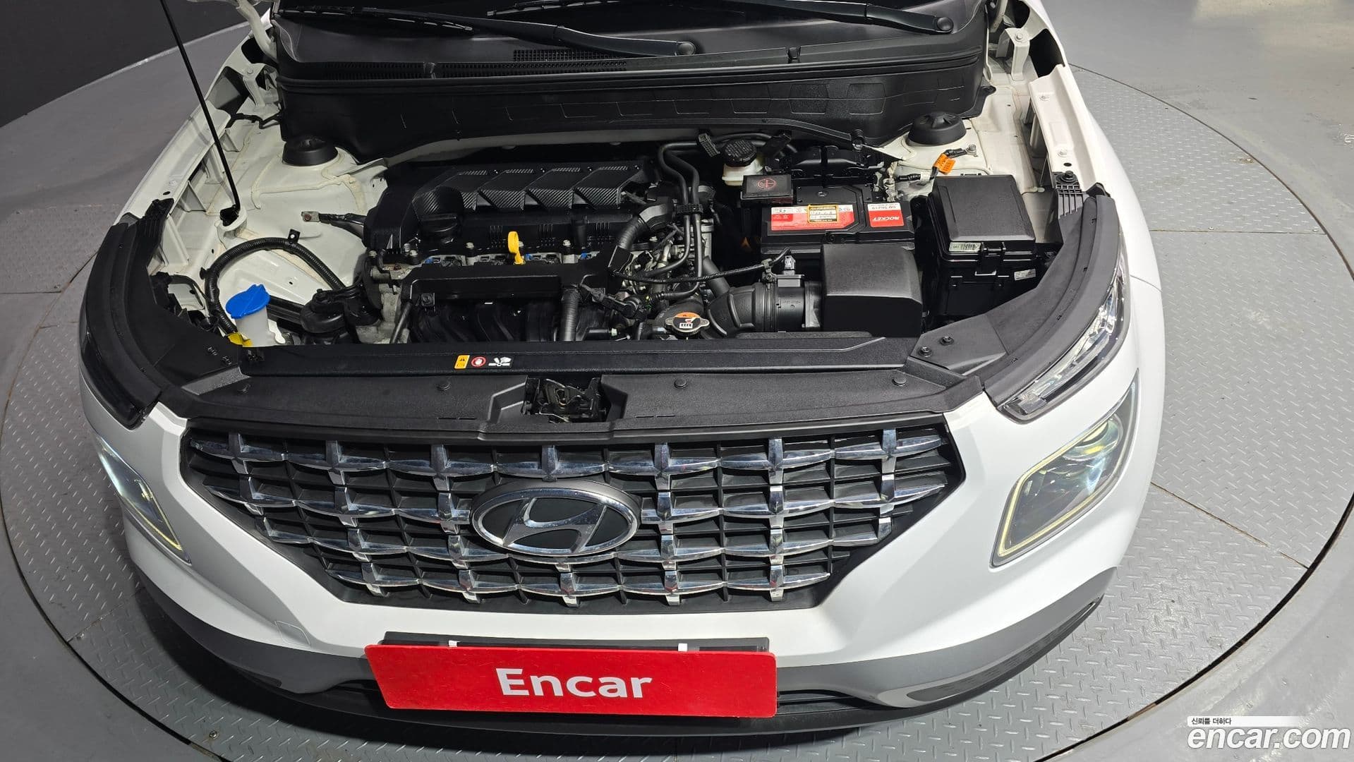 Main__Slider__Photo:Venue Hyundai 2022.0-5