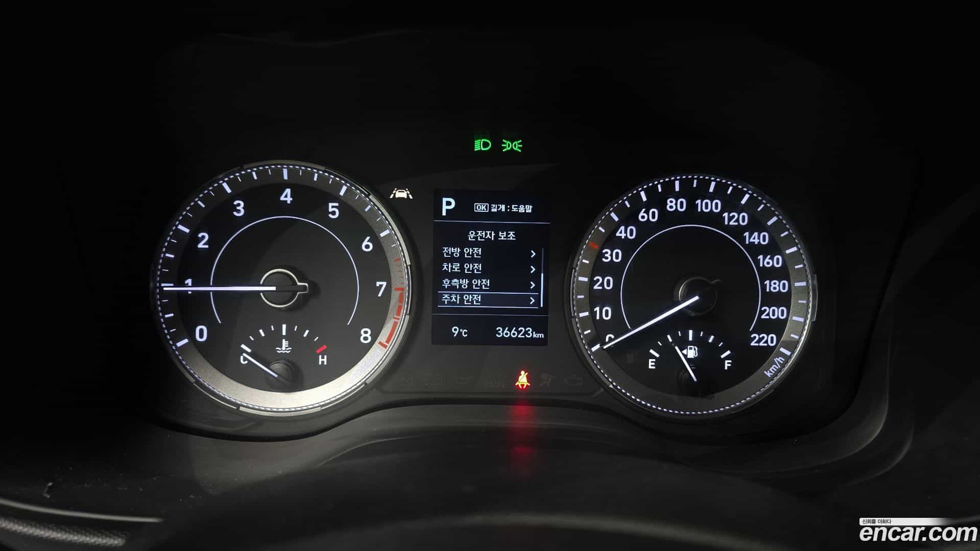 Venue Hyundai 2022.0-INNER-008