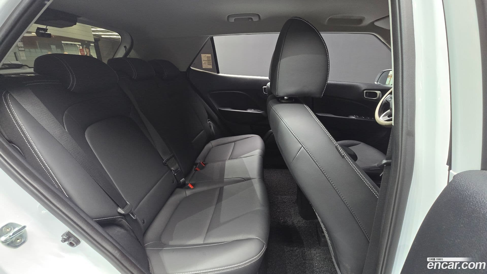 Main__Slider__Photo:Venue Hyundai 2022.0-11