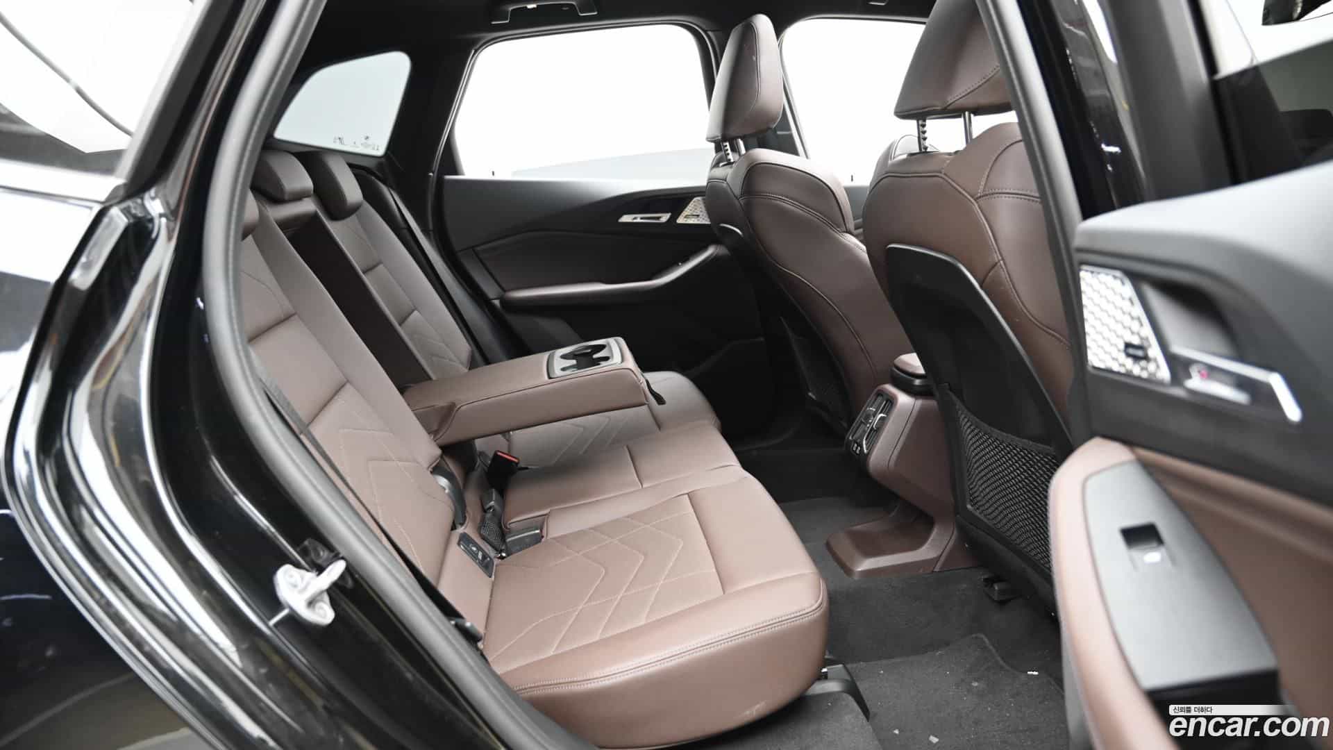 2-Series BMW 2023.8-OPTION-016