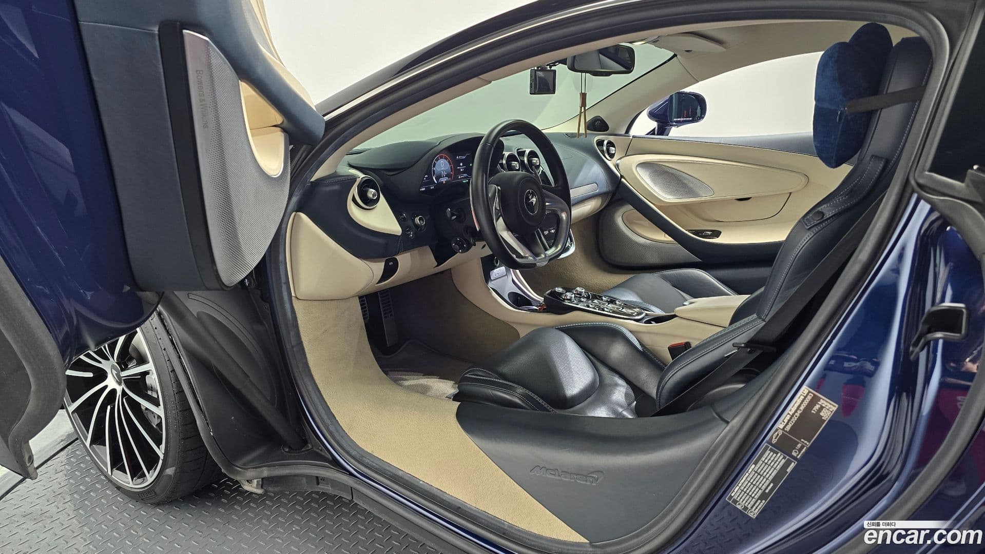 Main__Slider__Photo:GT Mclaren 2019.11-9