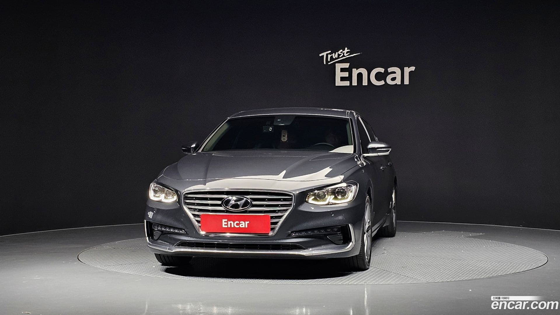 Main__Slider__Photo:Grandeur Hyundai 2017.4-2