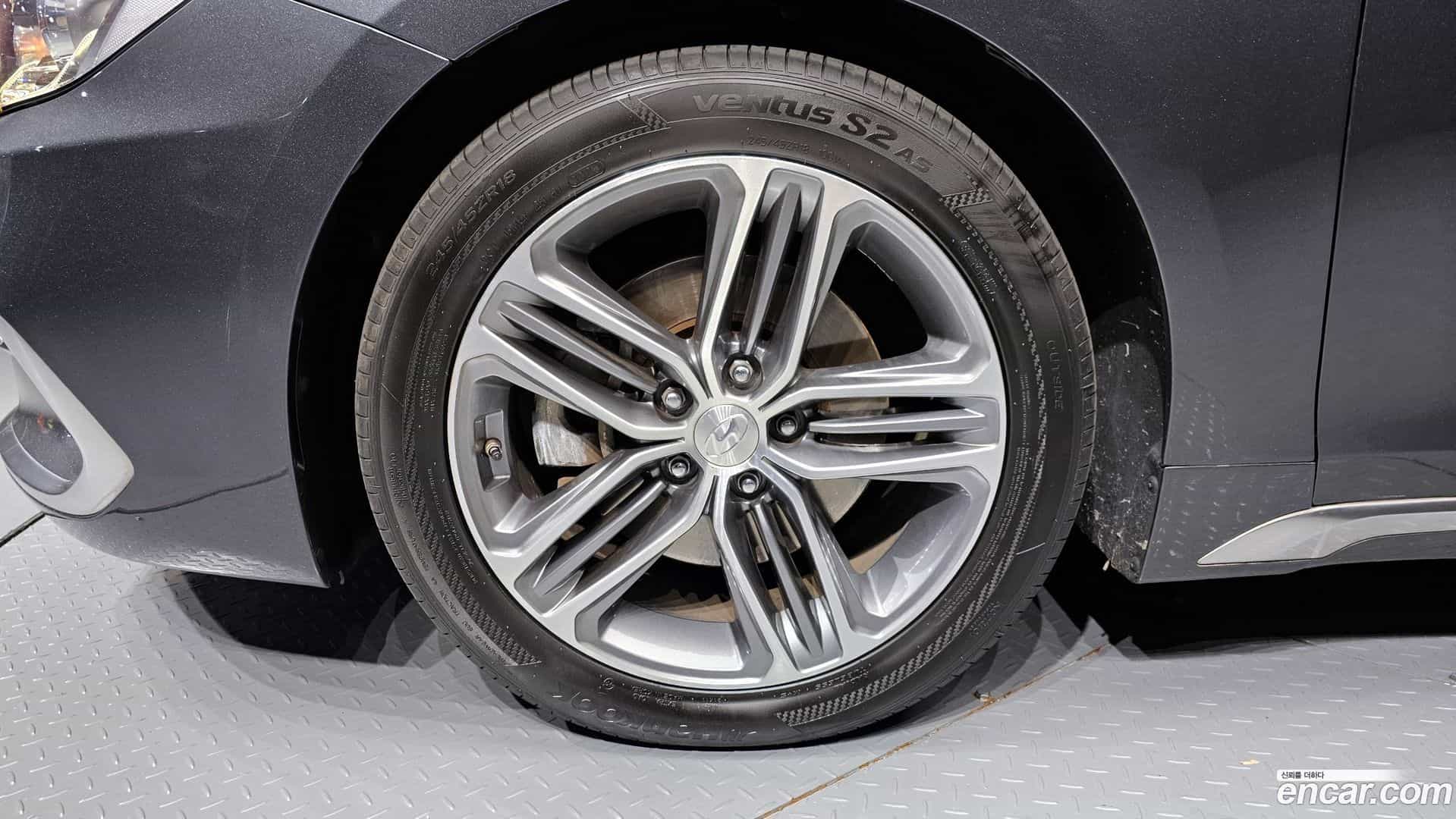 Grandeur Hyundai 2017.4-OUTER-005