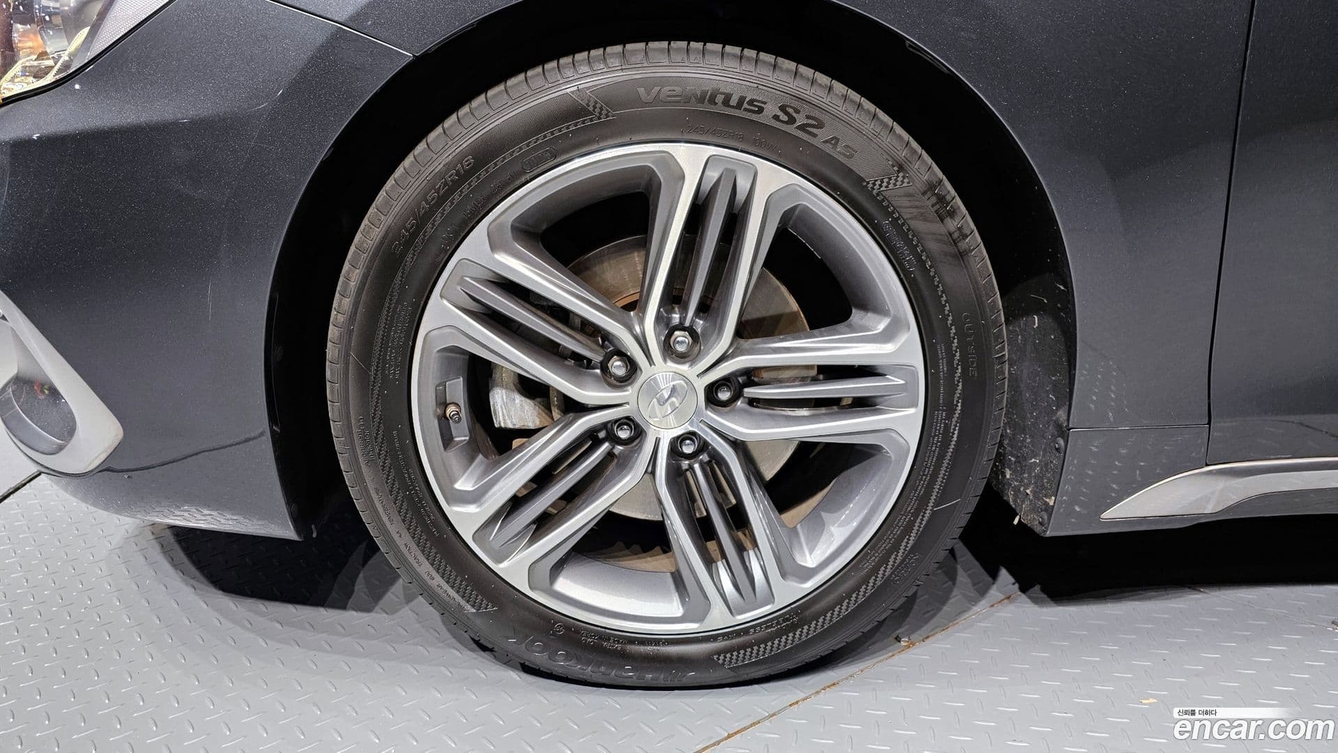 Main__Slider__Photo:Grandeur Hyundai 2017.4-4