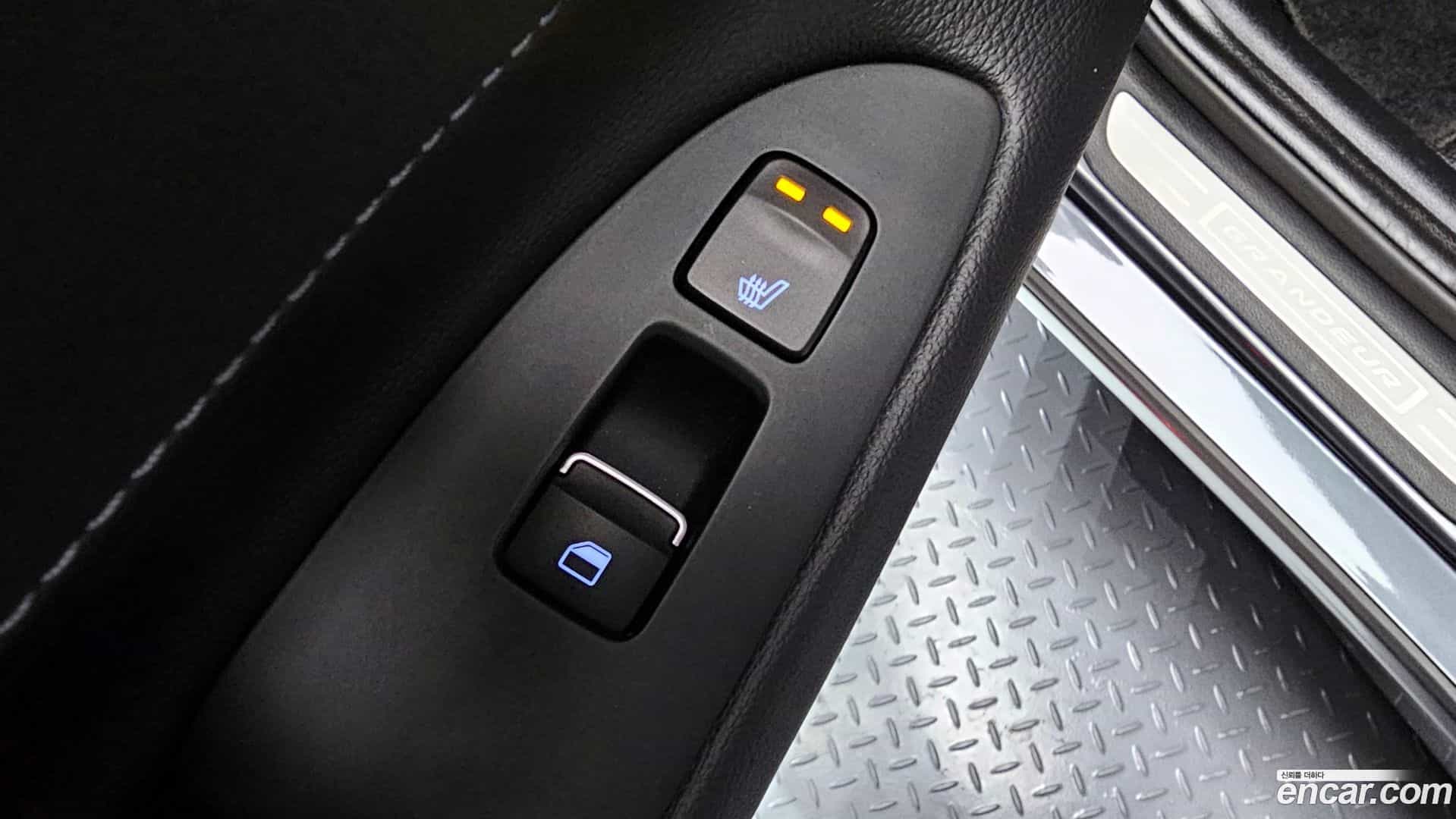 Grandeur Hyundai 2017.4-OPTION-023