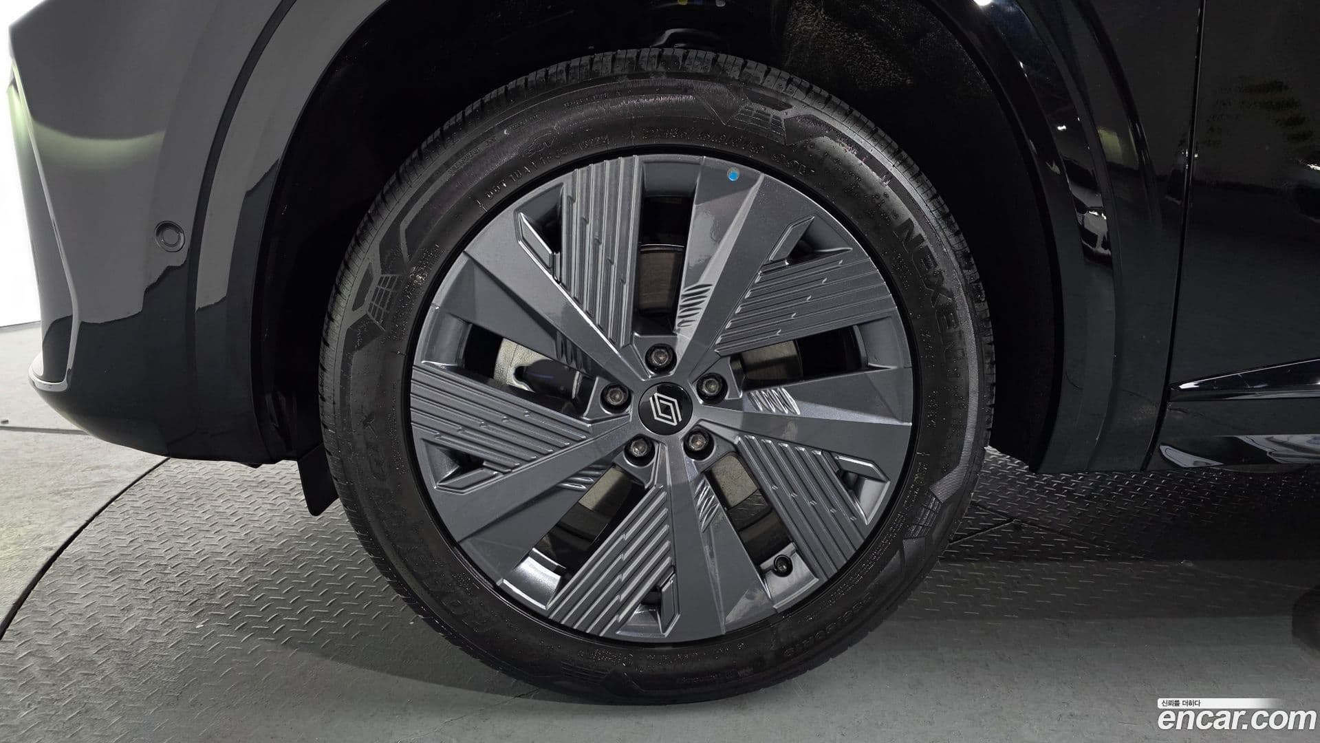 Main__Slider__Photo:Grand Koleos Renault Korea 2025.9-4