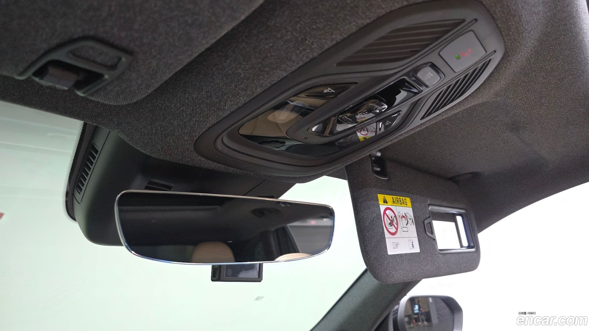 Main__Slider__Photo:Grand Koleos Renault Korea 2025.9-17