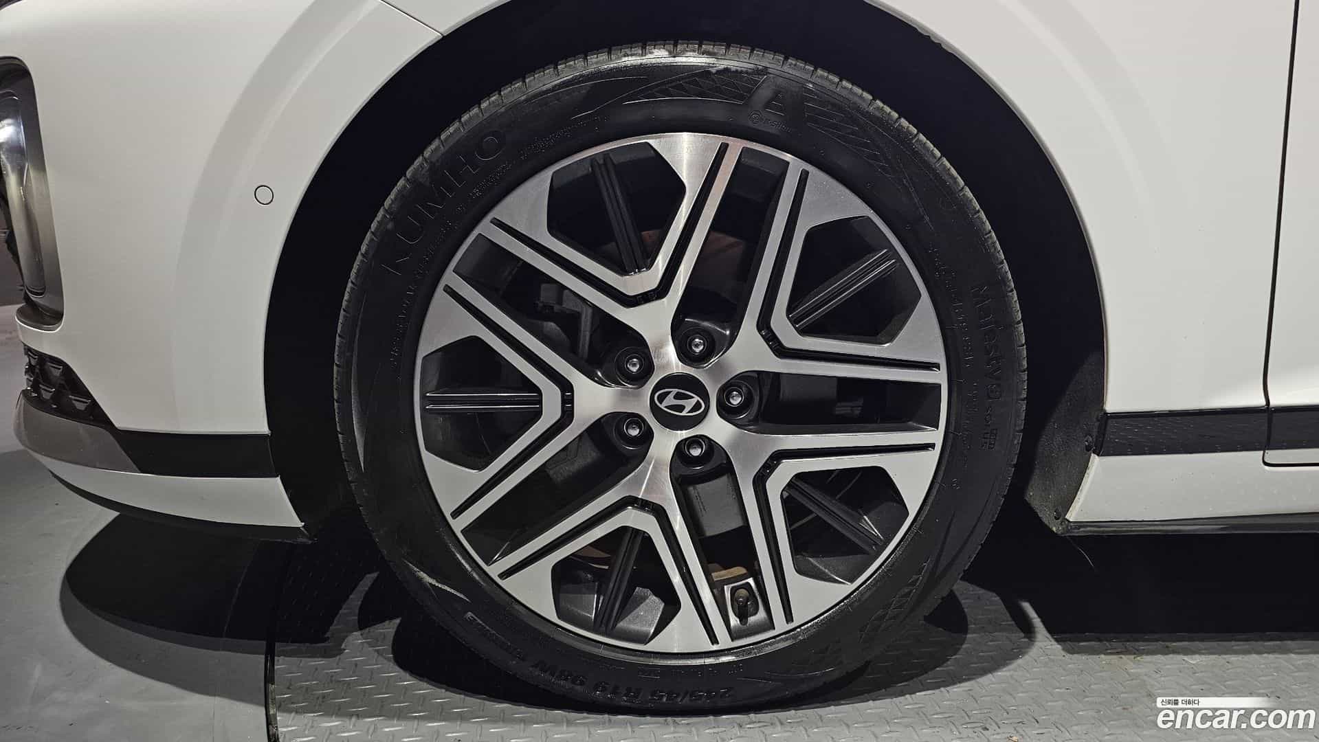 Grandeur Hyundai 2023.0-OUTER-005