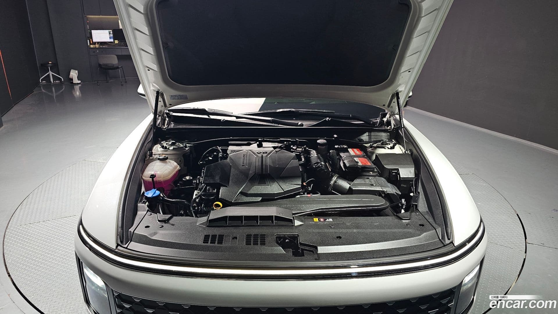 Main__Slider__Photo:Grandeur Hyundai 2023.0-5