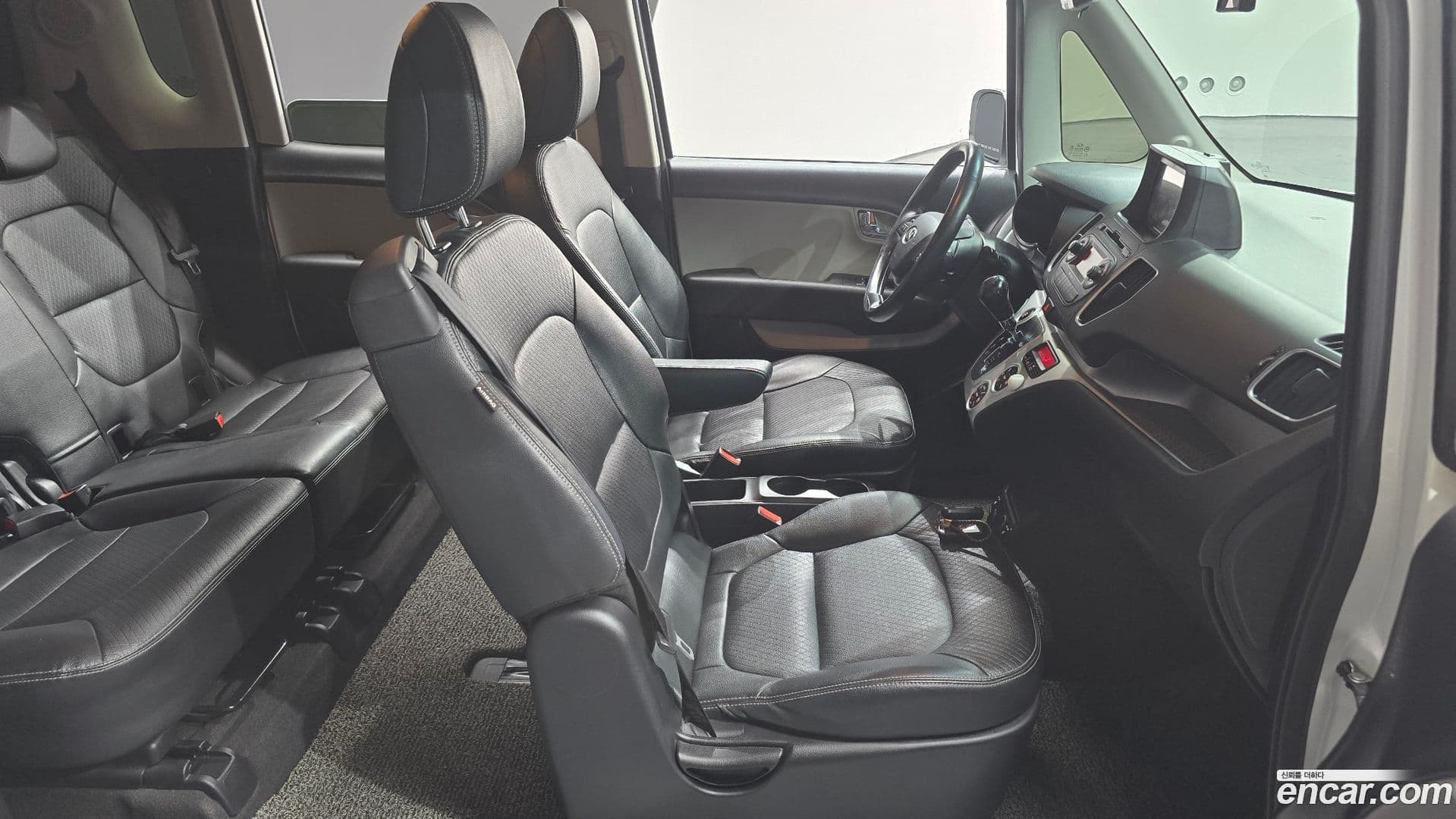 Main__Slider__Photo:RAY Kia 2014.1-9