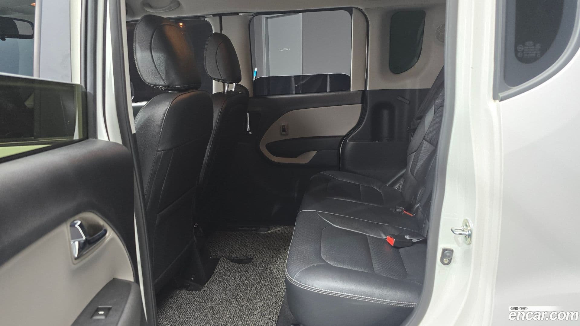 Main__Slider__Photo:RAY Kia 2014.1-11