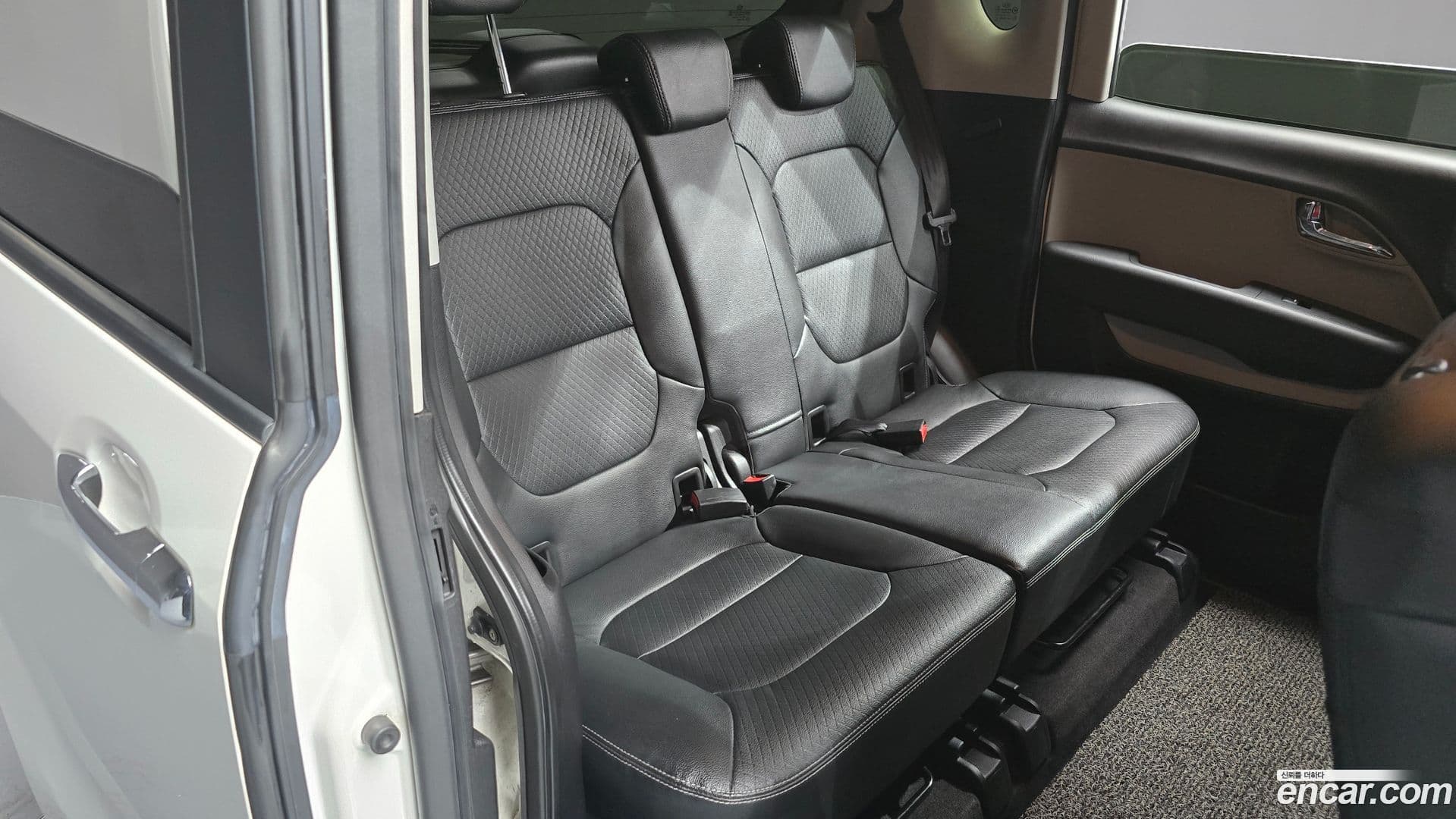 Main__Slider__Photo:RAY Kia 2014.1-12