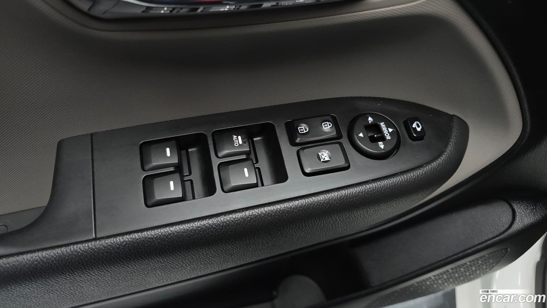 Main__Slider__Photo:RAY Kia 2014.1-17