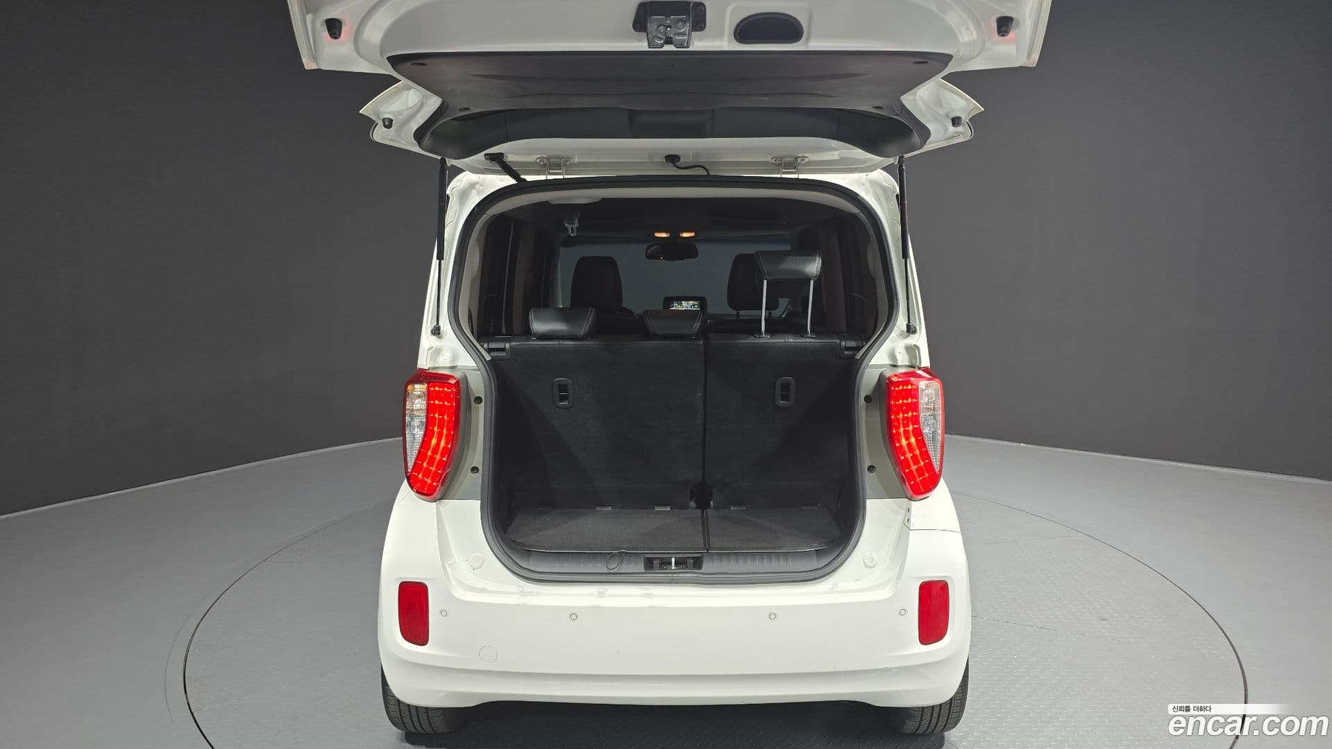 Main__Slider__Photo:RAY Kia 2014.1-19